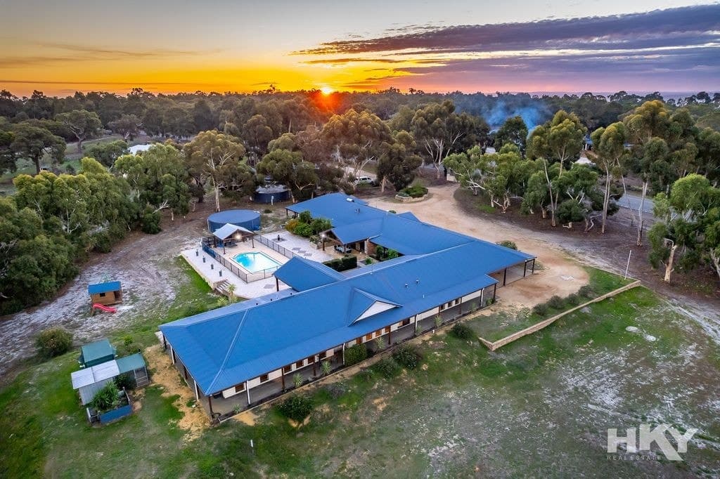 176 Ayrshire Loop, LOWER CHITTERING WA 6084, Lower Chittering - Thumbnail 3