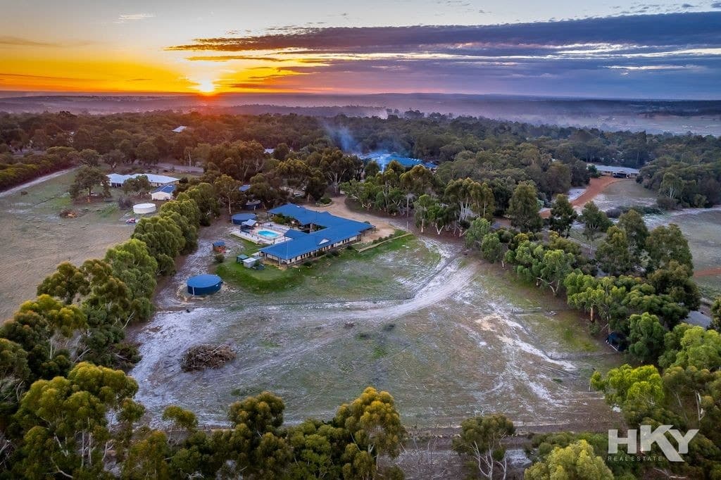 176 Ayrshire Loop, LOWER CHITTERING WA 6084, Lower Chittering - Thumbnail 4