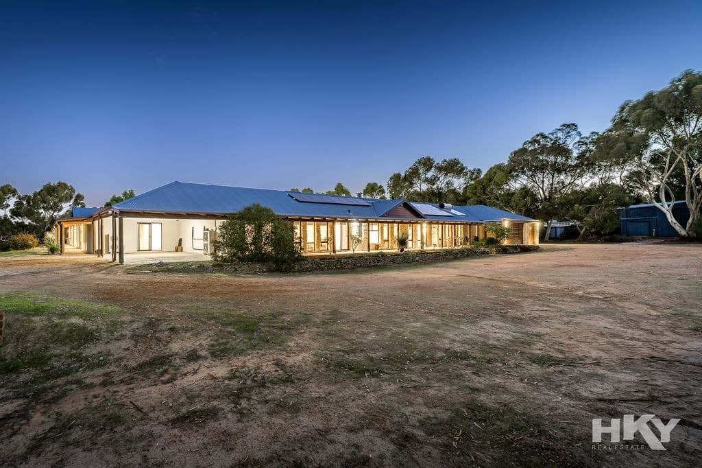 176 Ayrshire Loop, LOWER CHITTERING WA 6084, Lower Chittering - Thumbnail 5