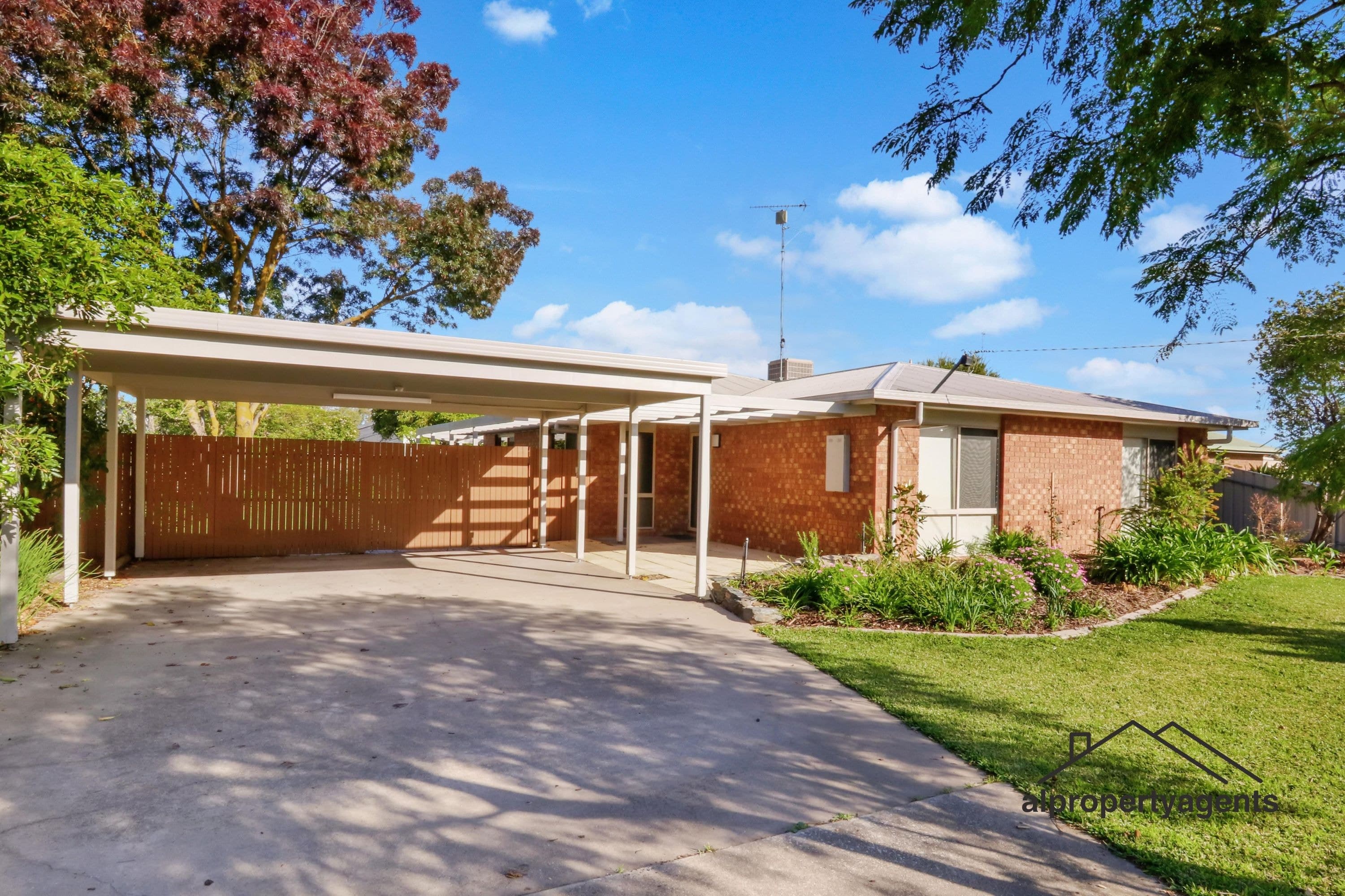 15 Tydeman Street, Horsham VIC 3400, Horsham - Thumbnail 2