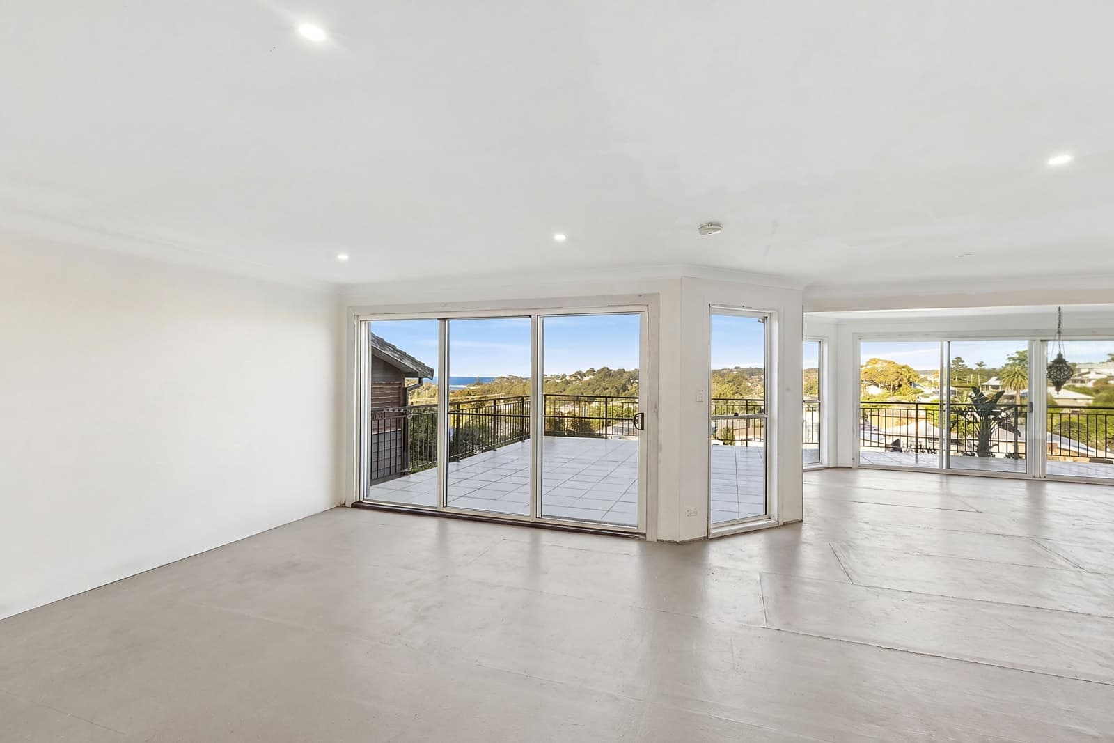 30 Coreen Drive, WAMBERAL, Wamberal - Thumbnail 5