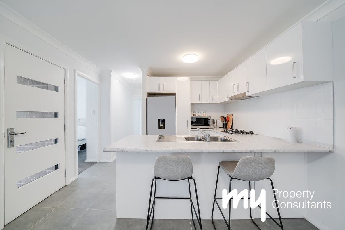 61 Easton Avenue, Spring Farm - Thumbnail 2