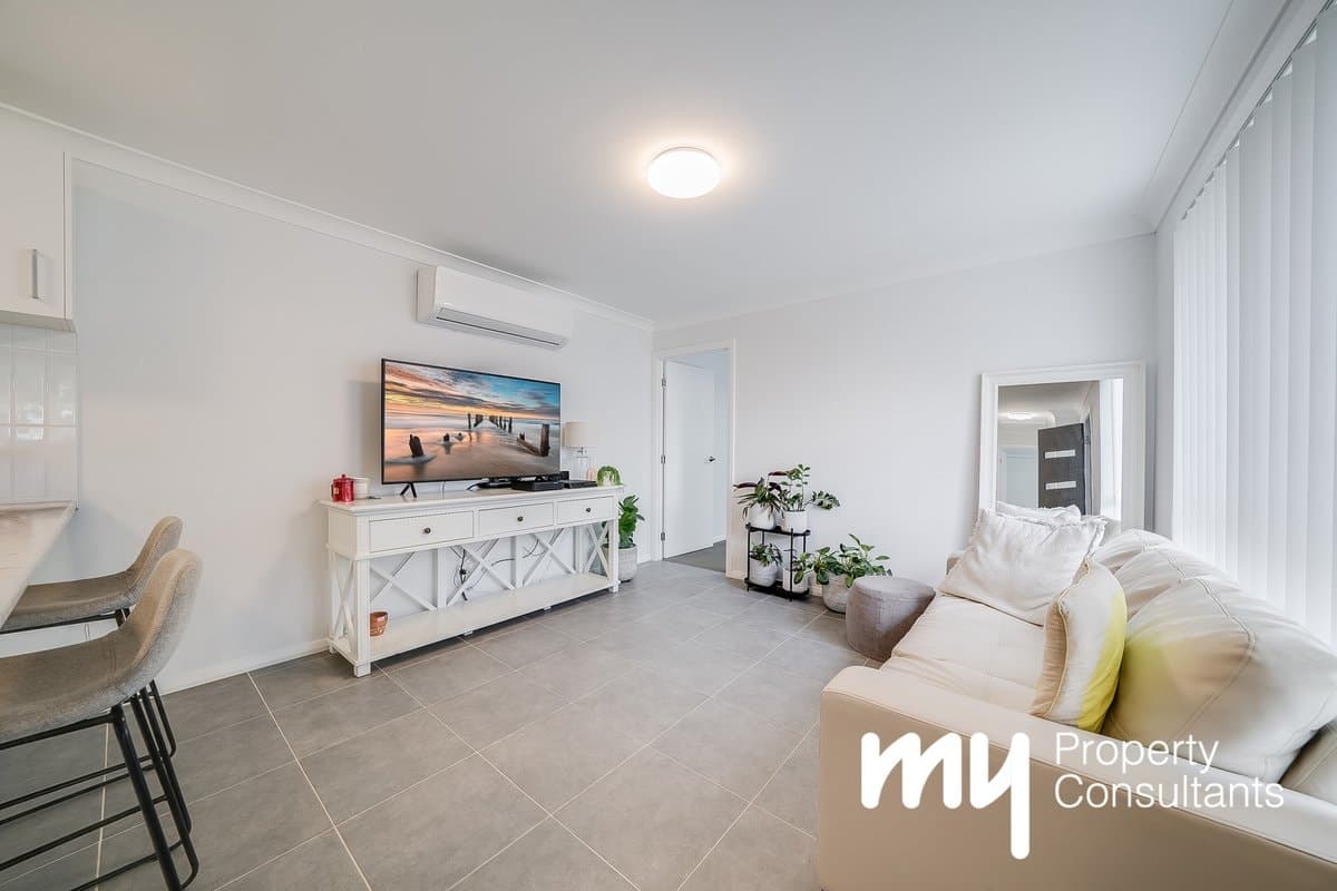61 Easton Avenue, Spring Farm - Thumbnail 3