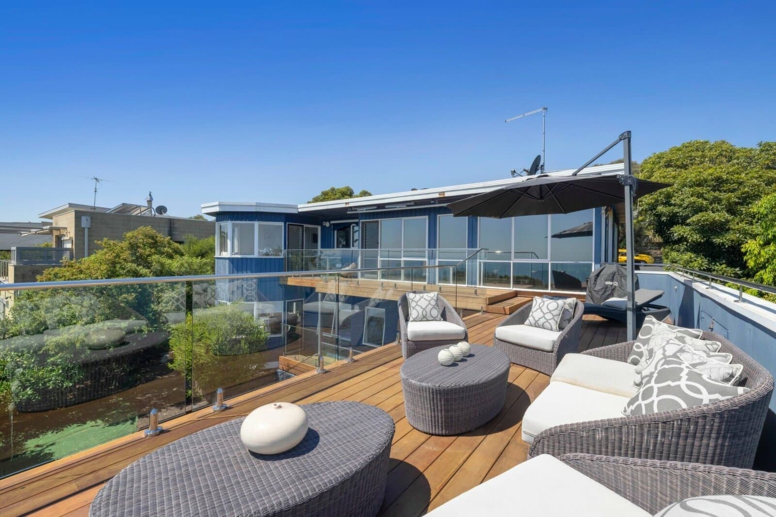 5 Manatee Avenue, Mount Eliza - Thumbnail 2