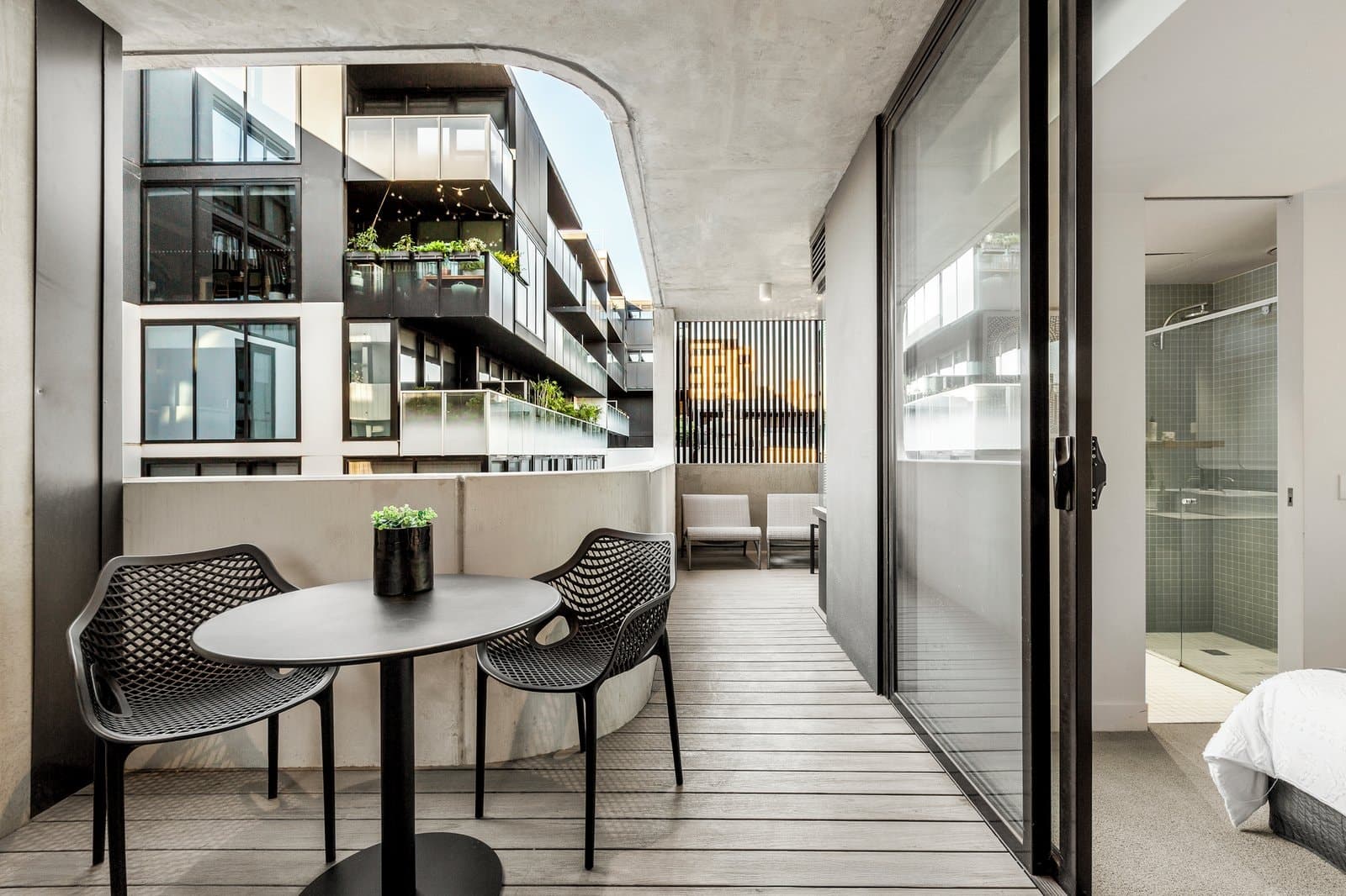 110/8 Luton Lane, Hawthorn - Thumbnail 2