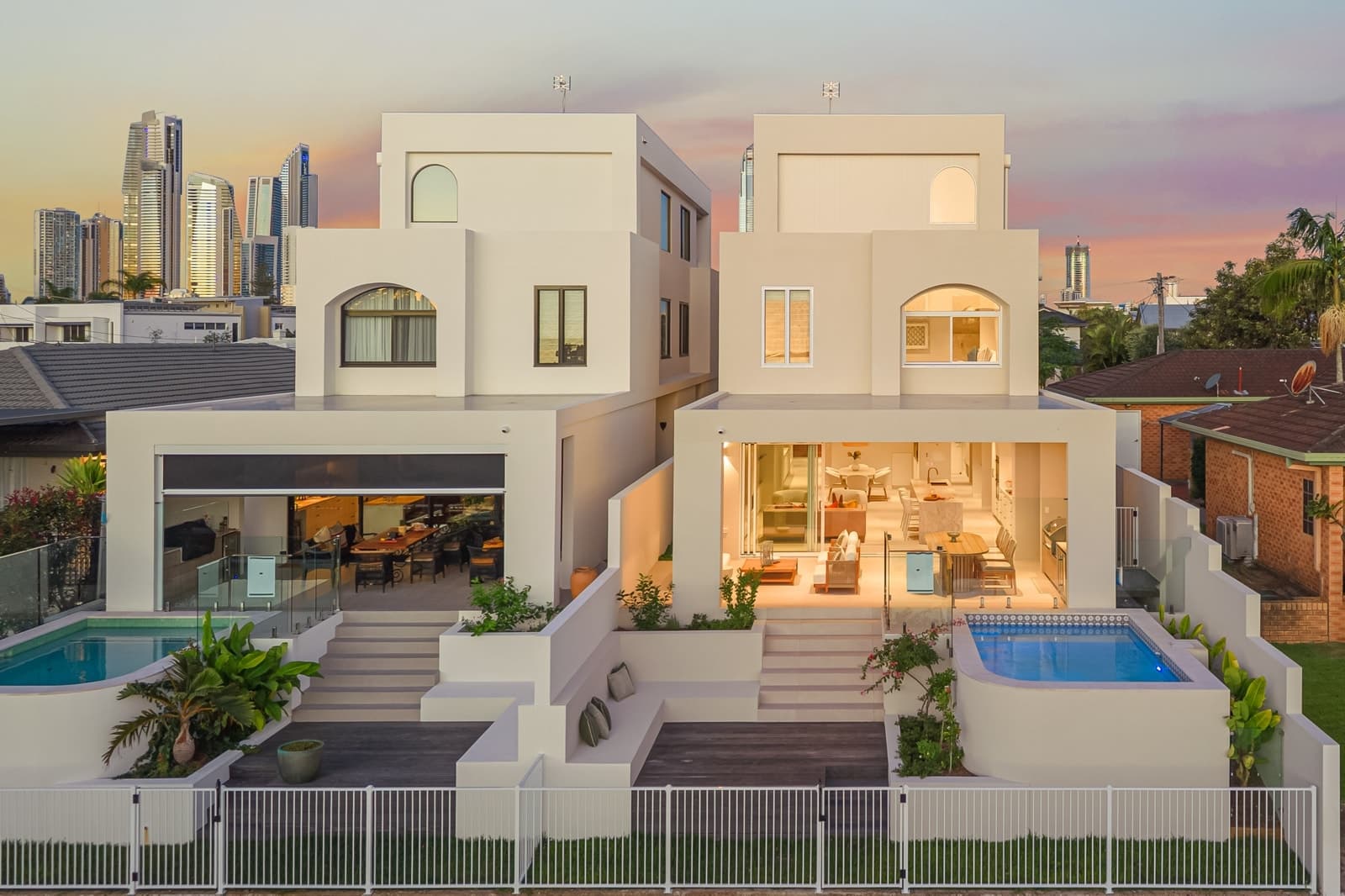 10A Inga Avenue, SURFERS PARADISE, Surfers Paradise - Thumbnail 2