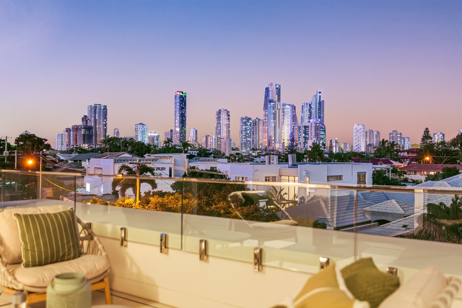 10A Inga Avenue, SURFERS PARADISE, Surfers Paradise - Thumbnail 3