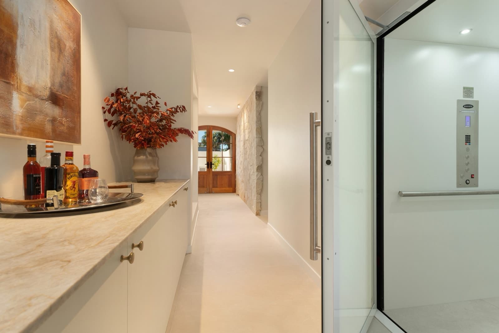 10A Inga Avenue, SURFERS PARADISE, Surfers Paradise - Thumbnail 4