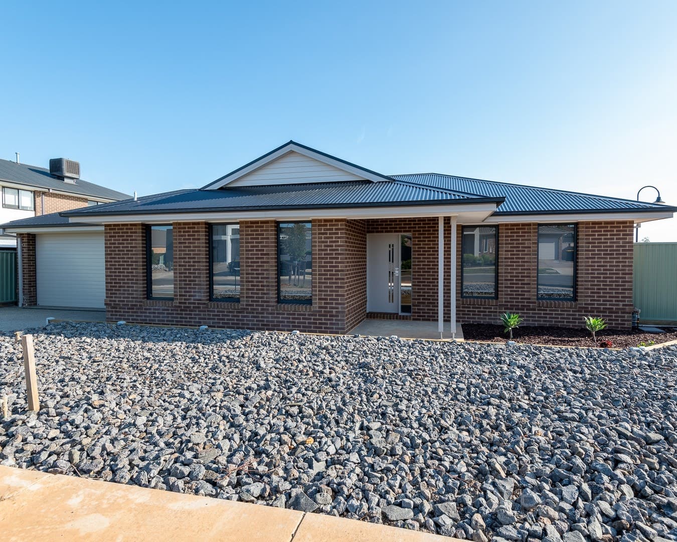 10 Roxburgh Crescent, Junortoun, VIC 3551, Junortoun - Thumbnail 2