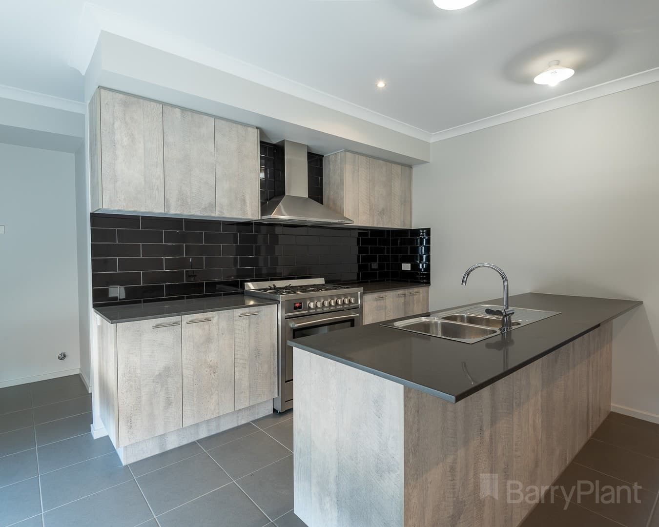 10 Roxburgh Crescent, Junortoun, VIC 3551, Junortoun - Thumbnail 3