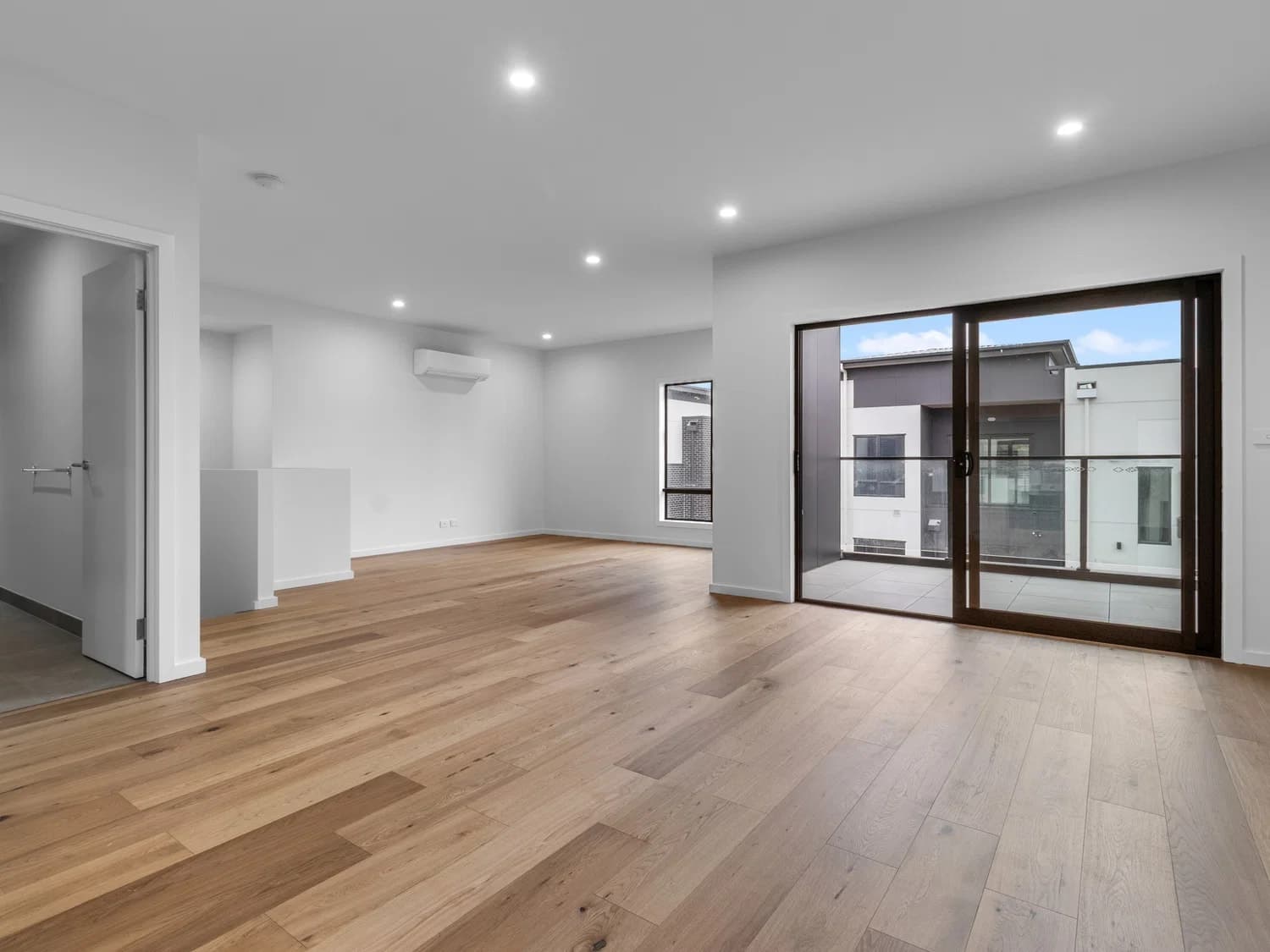 11 Prosperity Pl, Mernda, VIC, 3754, Mernda - Thumbnail 2