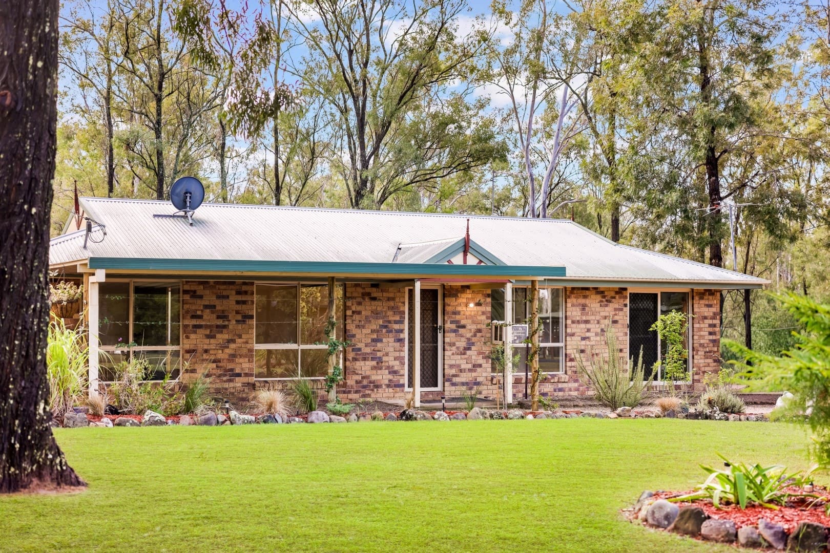 11 Coachwood Court, Brightview - Image 1