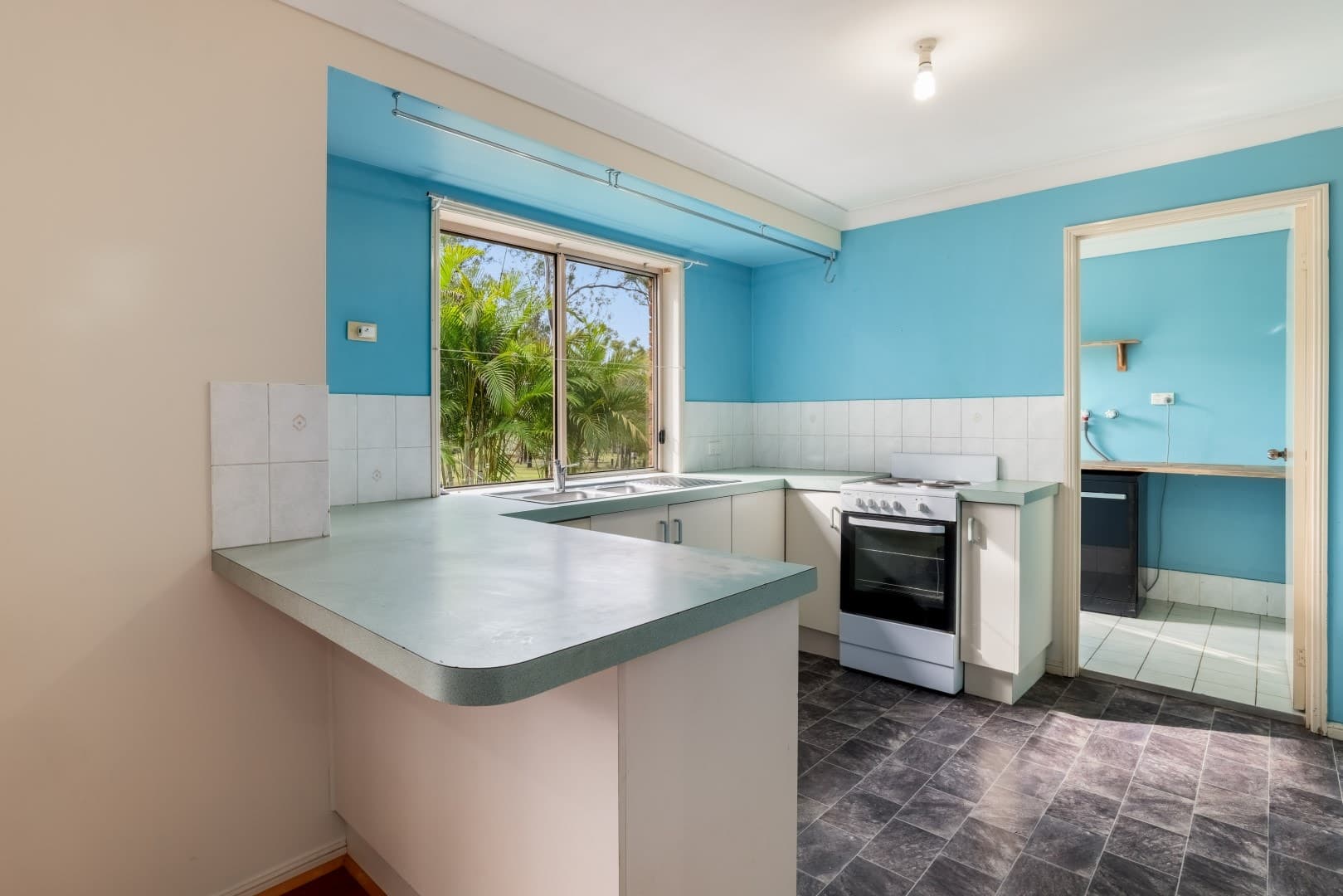 11 Coachwood Court, Brightview - Thumbnail 5
