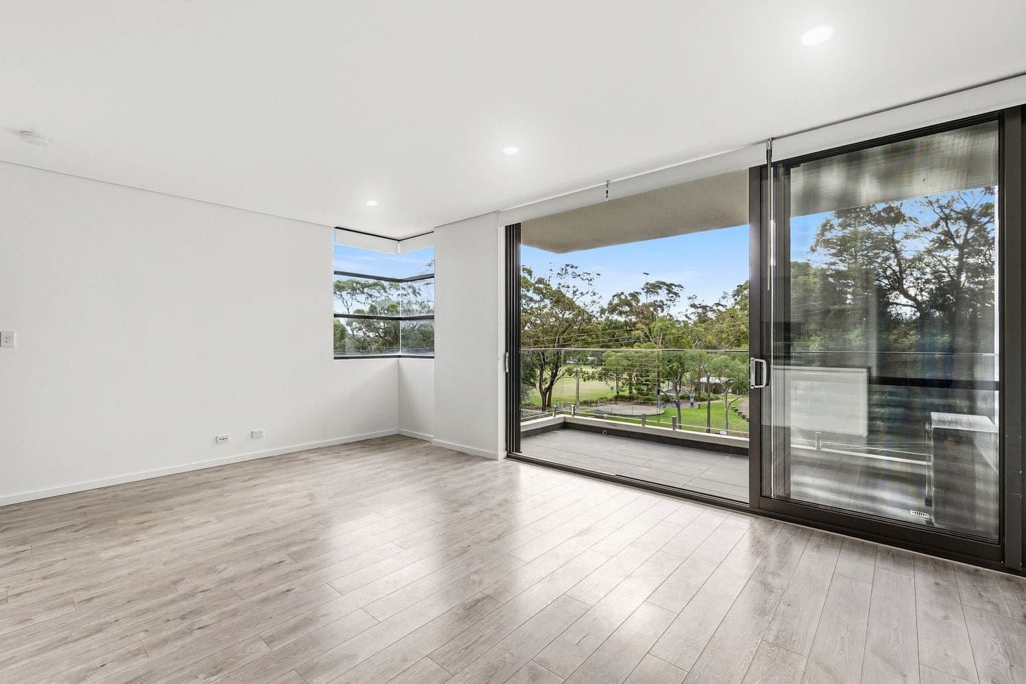 205/1A Mills Avenue, Asquith, Asquith - Thumbnail 3