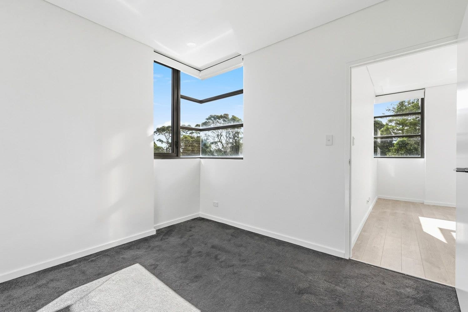 205/1A Mills Avenue, Asquith, Asquith - Thumbnail 5