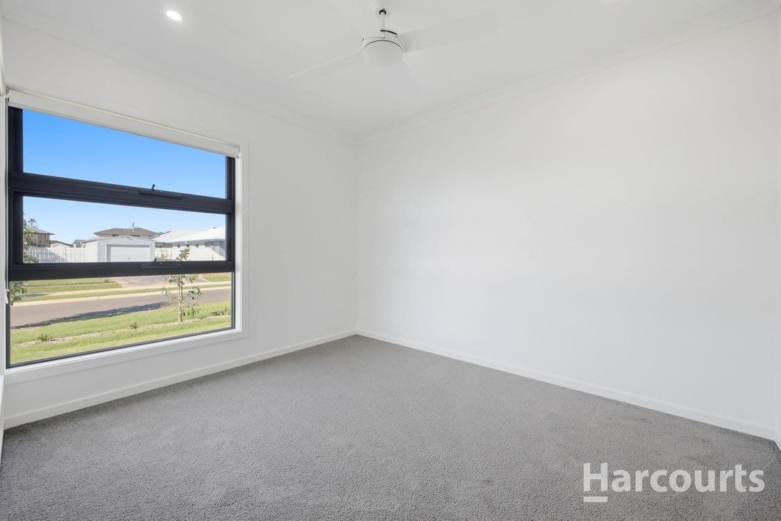 54 Golf View Drive, CORAL COVE, QLD 4670, Coral Cove - Thumbnail 8