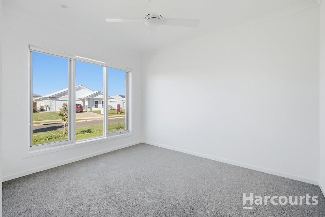 52 Golf View Drive, CORAL COVE, QLD 4670, Coral Cove - Thumbnail 7