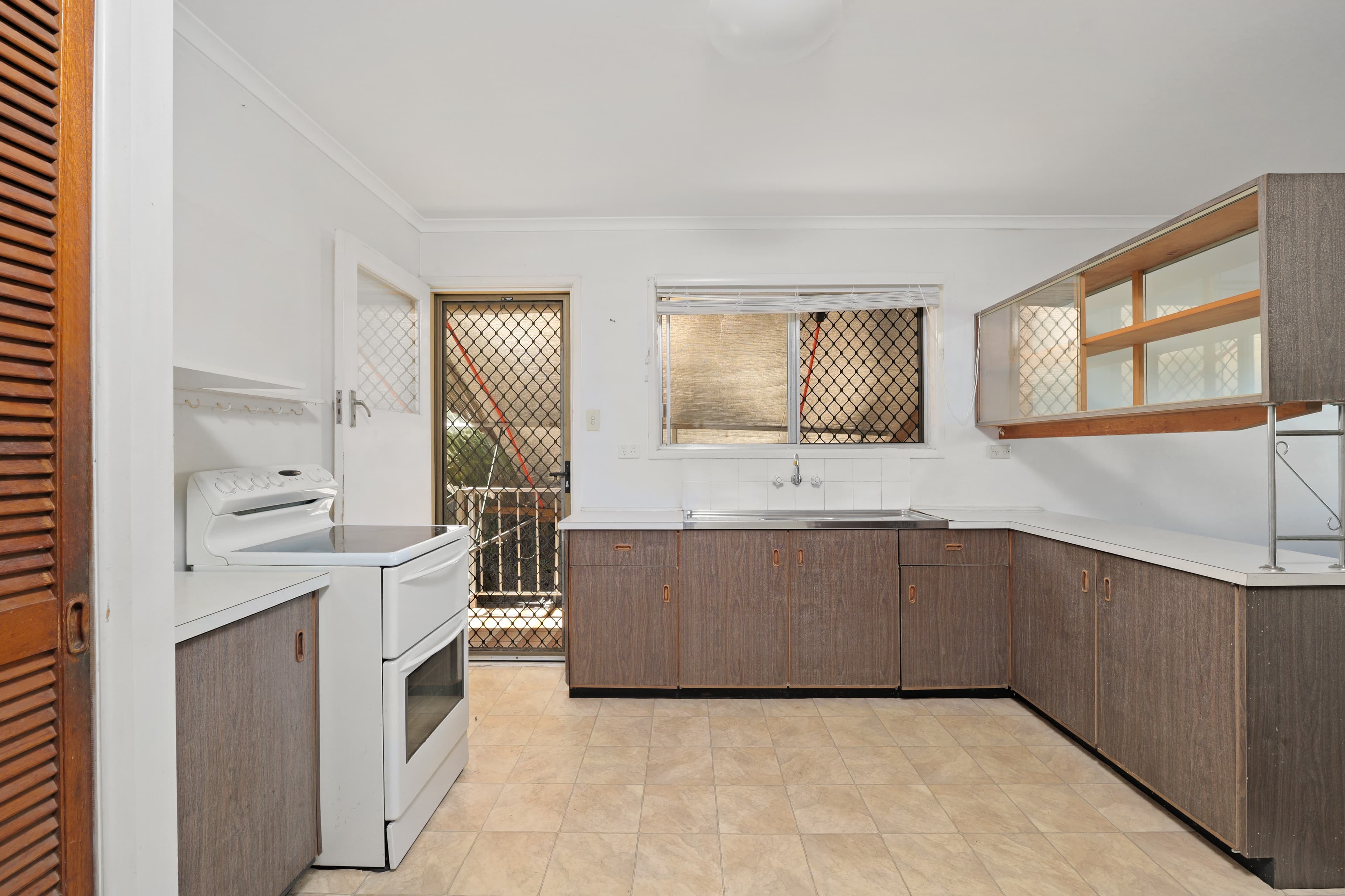 22 Nurom Avenue, Ferny Hills - Thumbnail 5
