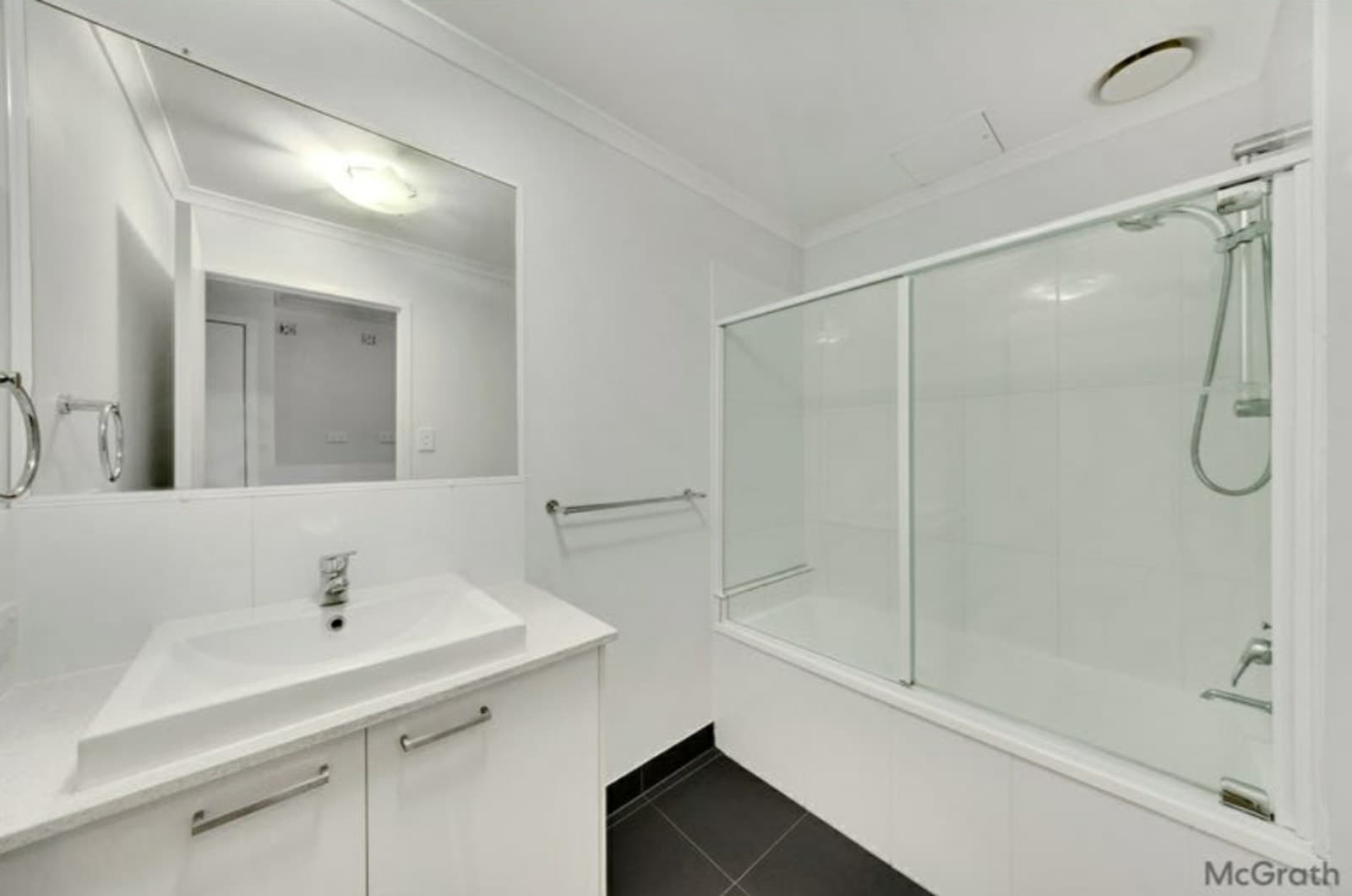 6/23 Roberts Street, SOUTH GLADSTONE, South Gladstone - Thumbnail 8