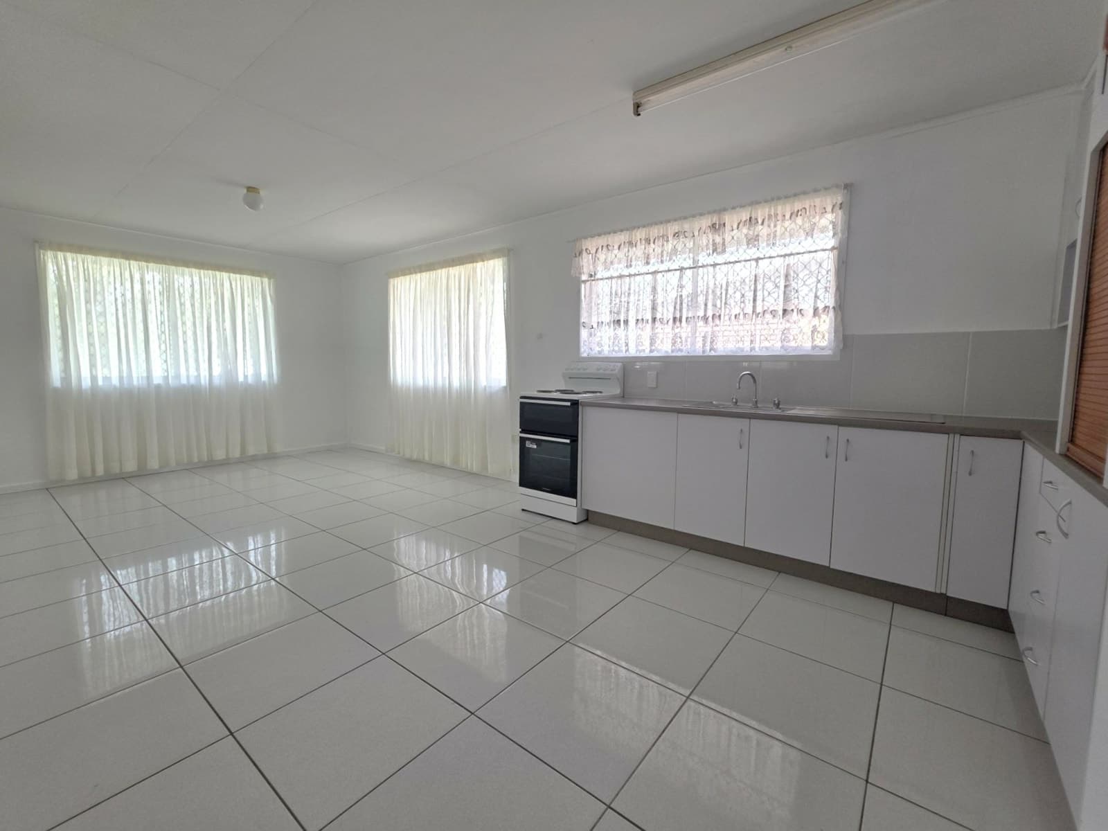 7 Martin Street, BUNDABERG EAST, Bundaberg East - Thumbnail 3
