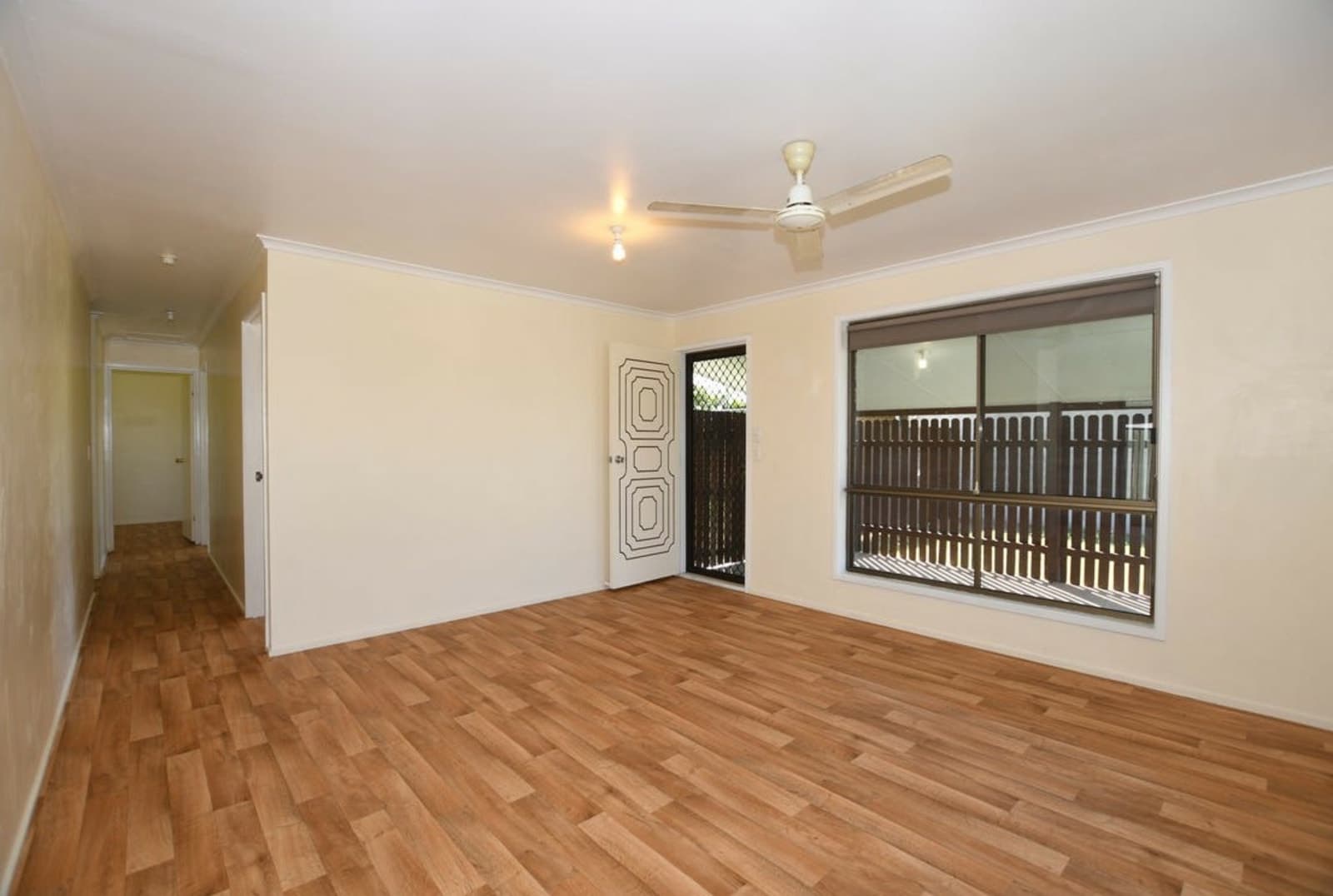 10 Central Avenue, THABEBAN, Thabeban - Thumbnail 4