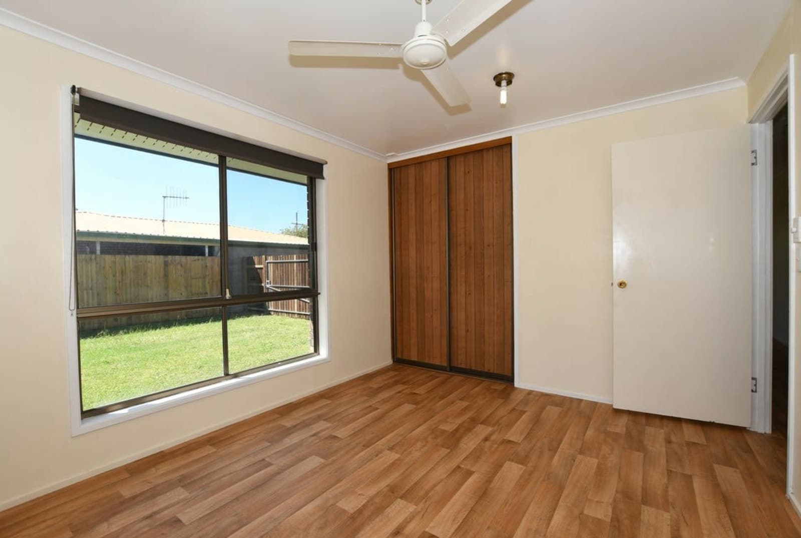 10 Central Avenue, THABEBAN, Thabeban - Thumbnail 6