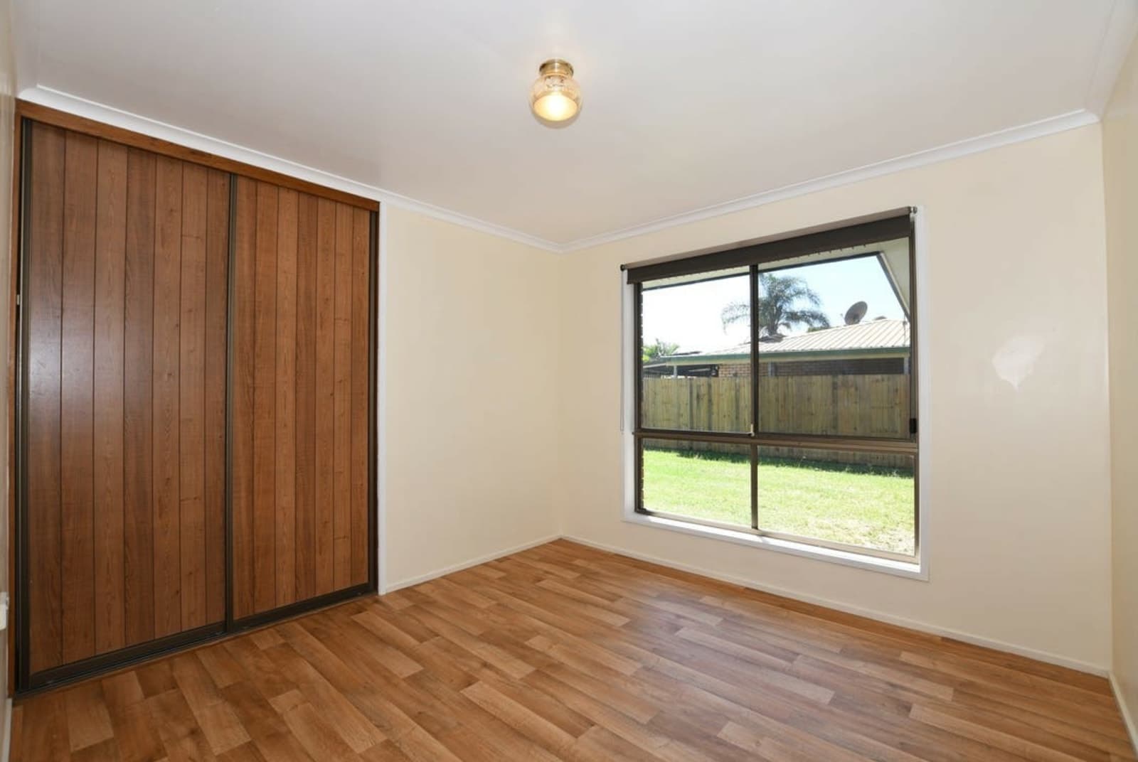 10 Central Avenue, THABEBAN, Thabeban - Thumbnail 7