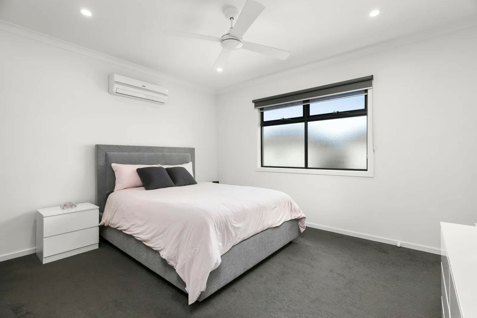 2/4 Birch Avenue, TULLAMARINE, Tullamarine - Thumbnail 7