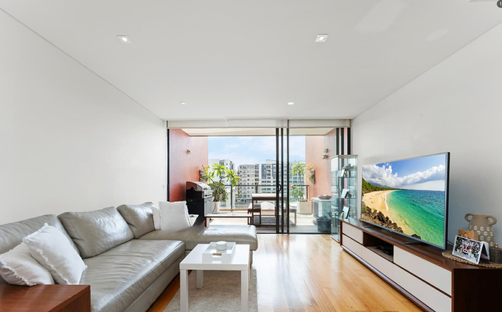603/53-61 Crown St, WOLLONGONG, Wollongong - Image 1