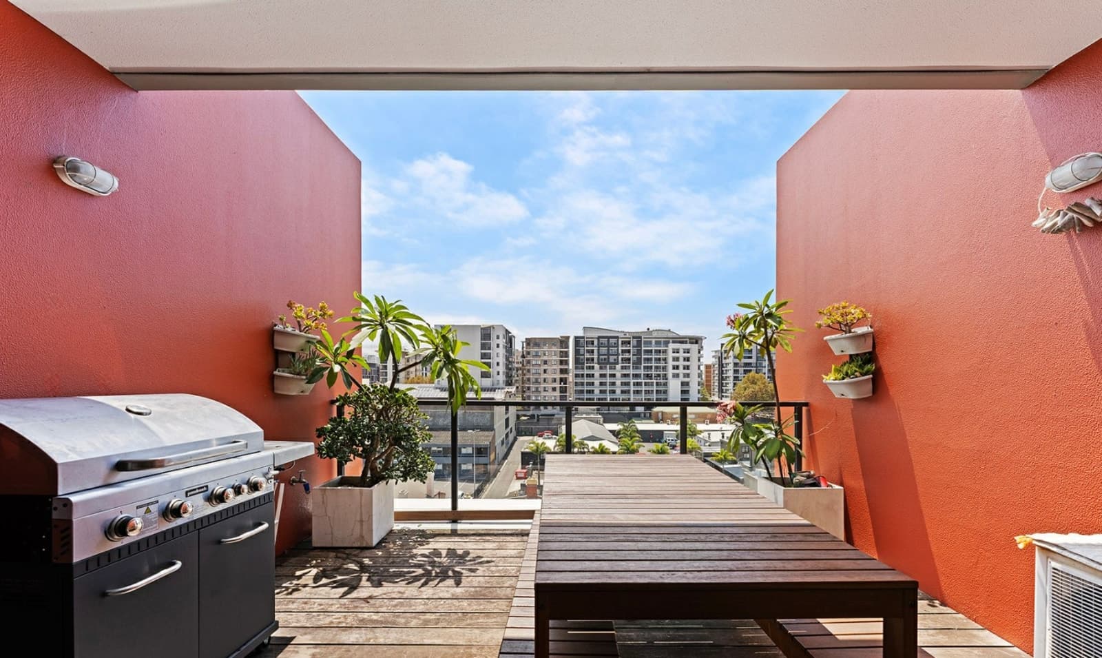 603/53-61 Crown St, WOLLONGONG, Wollongong - Thumbnail 2