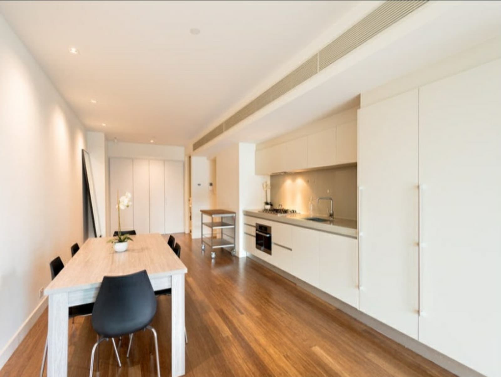 Level 18/1805/8 Kavanagh Street, SOUTHBANK, Southbank - Thumbnail 3