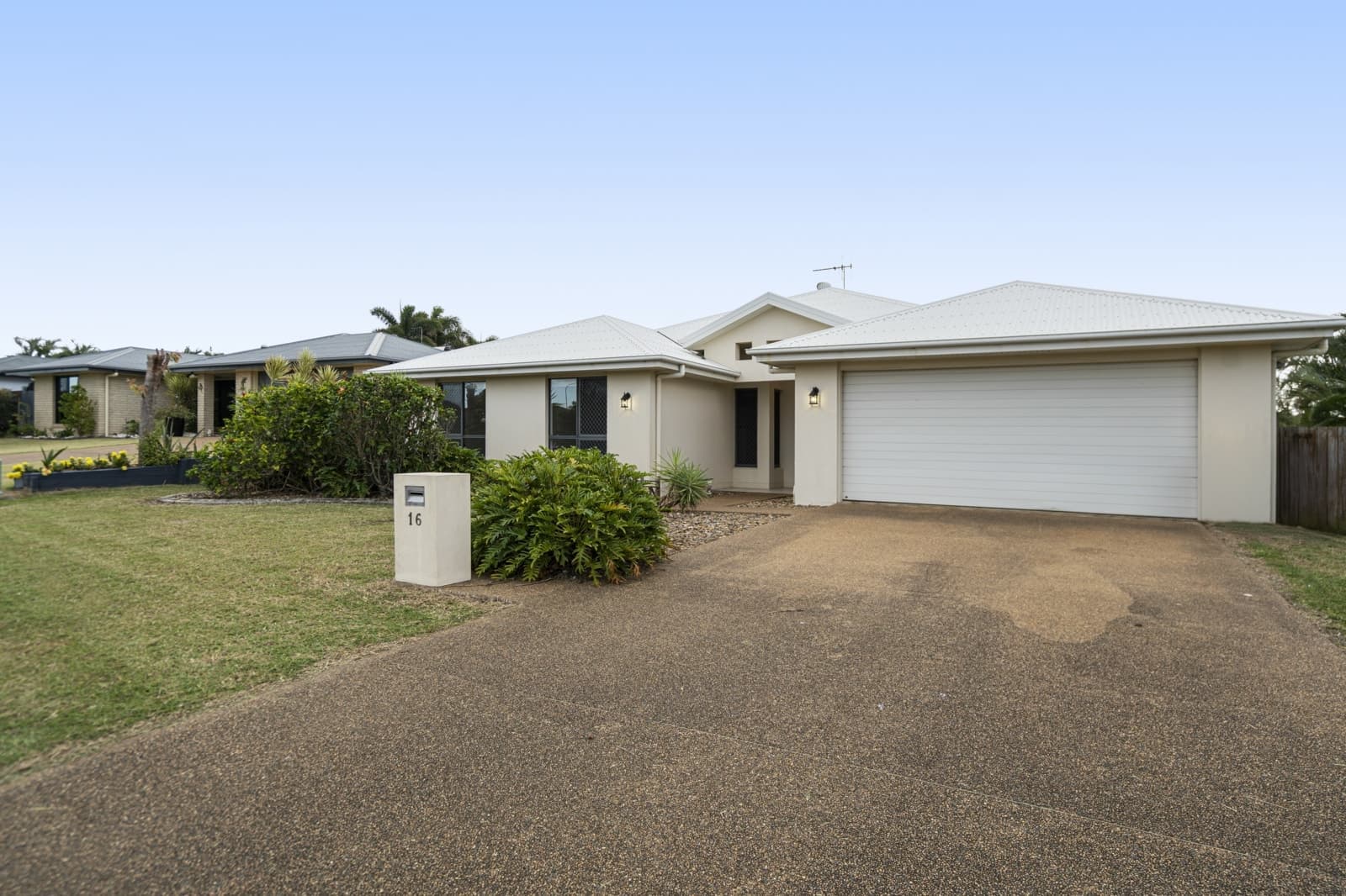 16 Bisdee Street, CORAL COVE, Coral Cove - Image 1