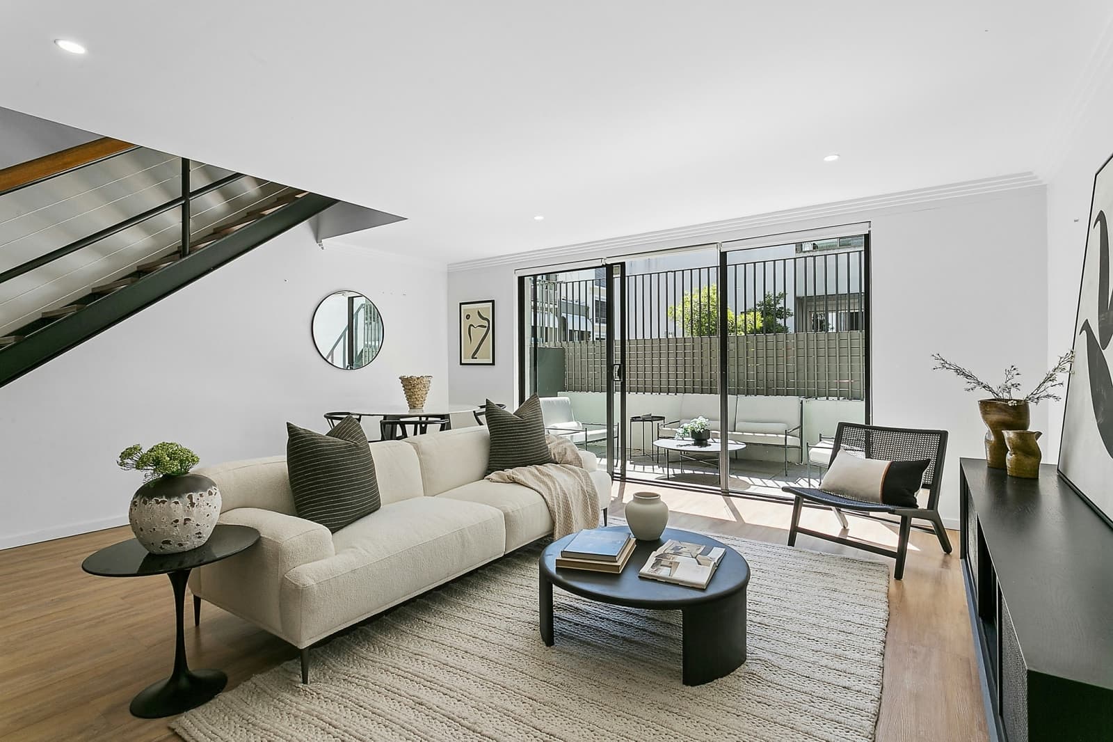 2/26-34 McElhone Street, WOOLLOOMOOLOO, Woolloomooloo - Image 1