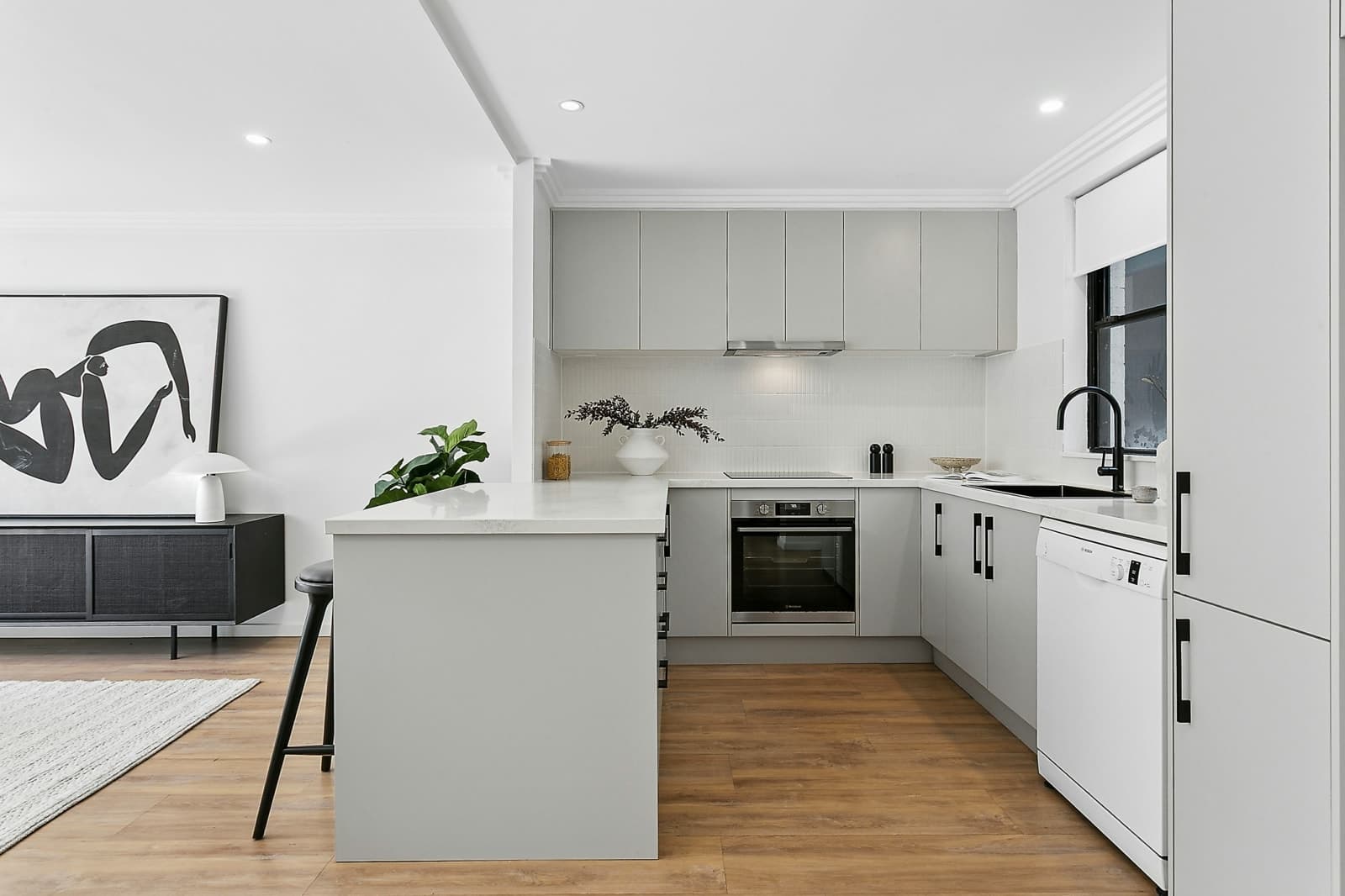 2/26-34 McElhone Street, WOOLLOOMOOLOO, Woolloomooloo - Thumbnail 2