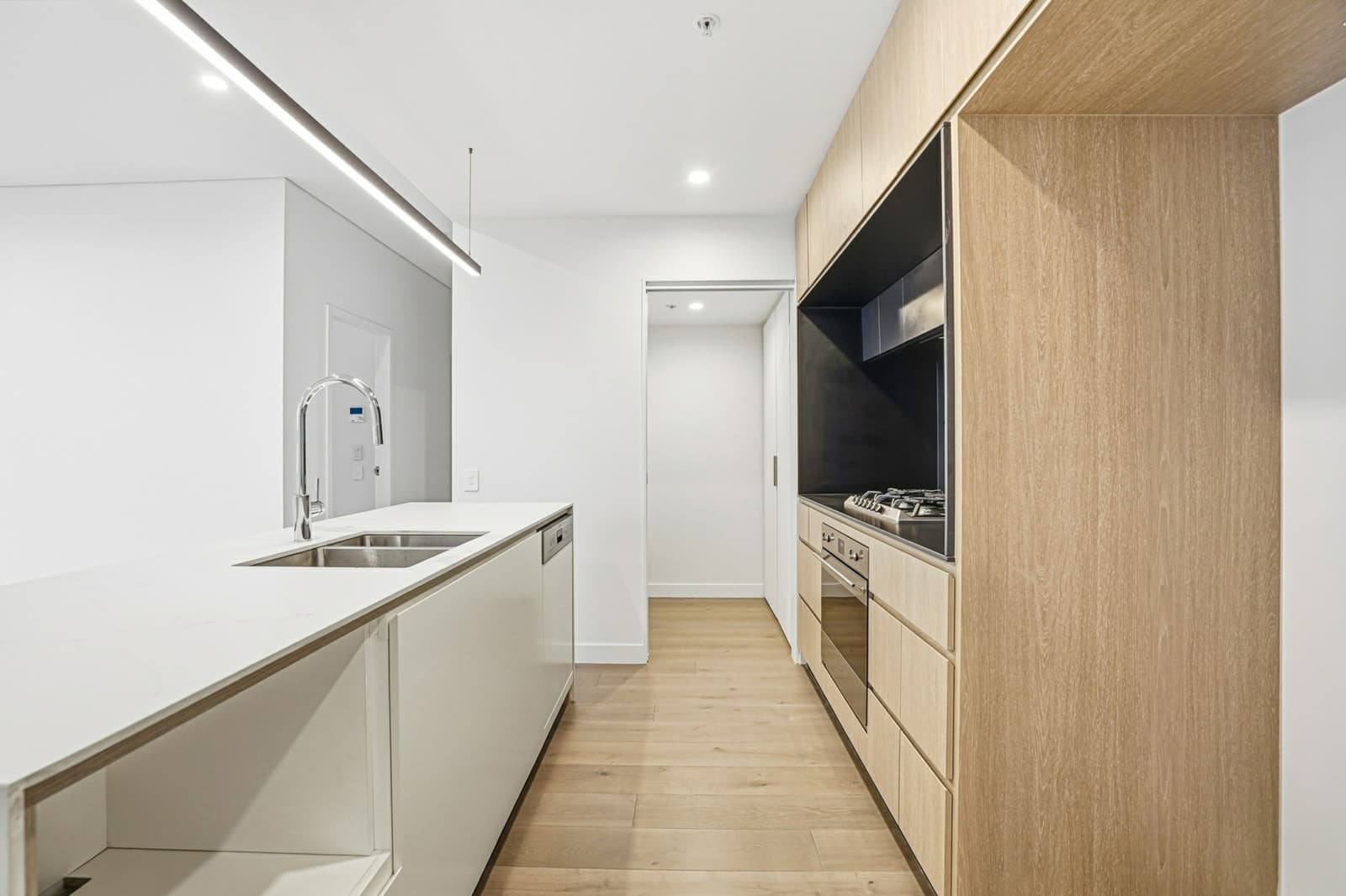 1601/8 Chambers Court, EPPING, Epping - Image 1