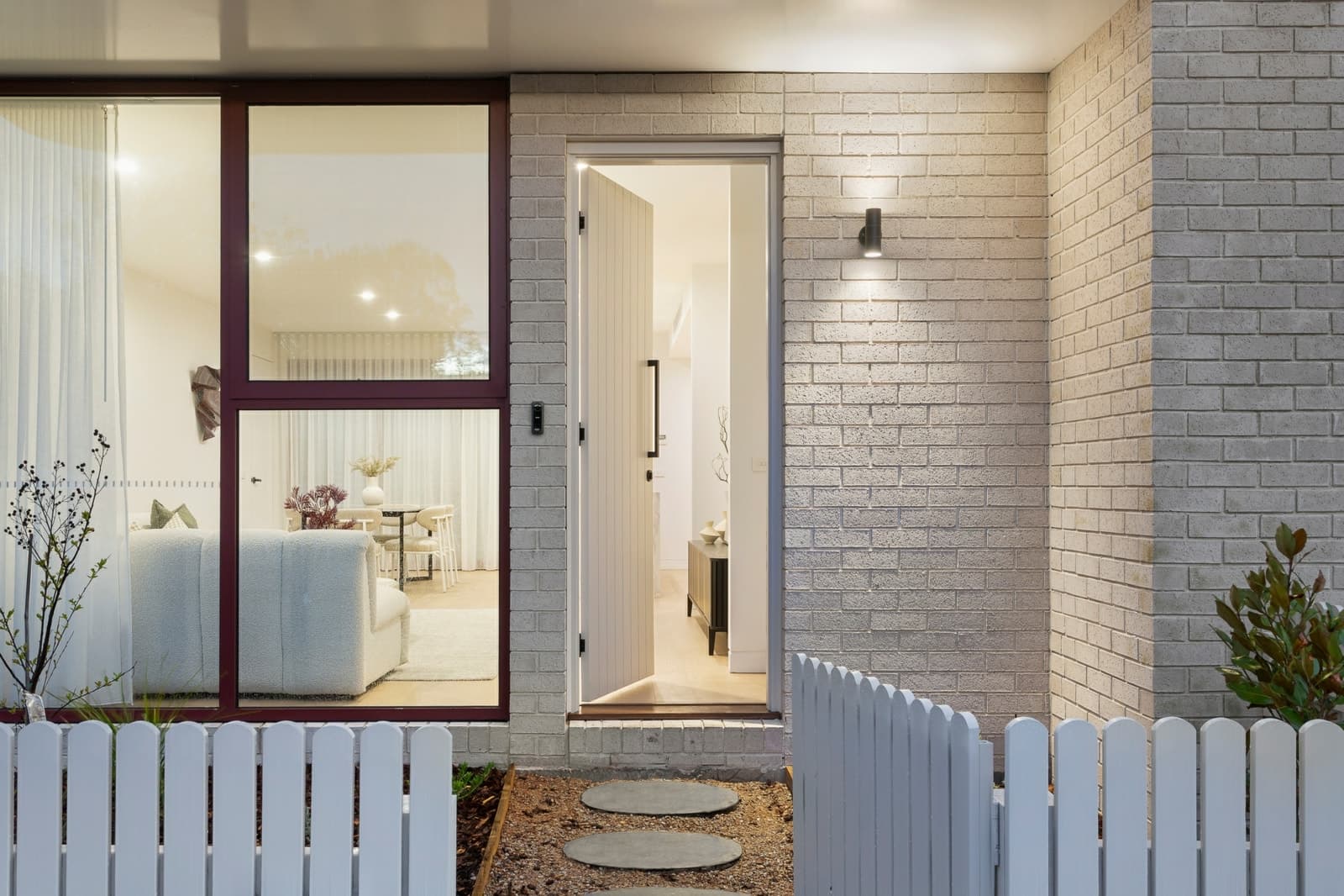 2A Leonard Street, NORTHCOTE, Northcote - Thumbnail 2