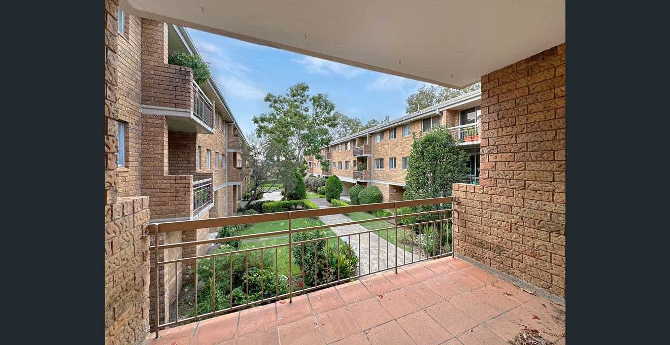 10/31 Bay Road, Russell Lea - Image 1