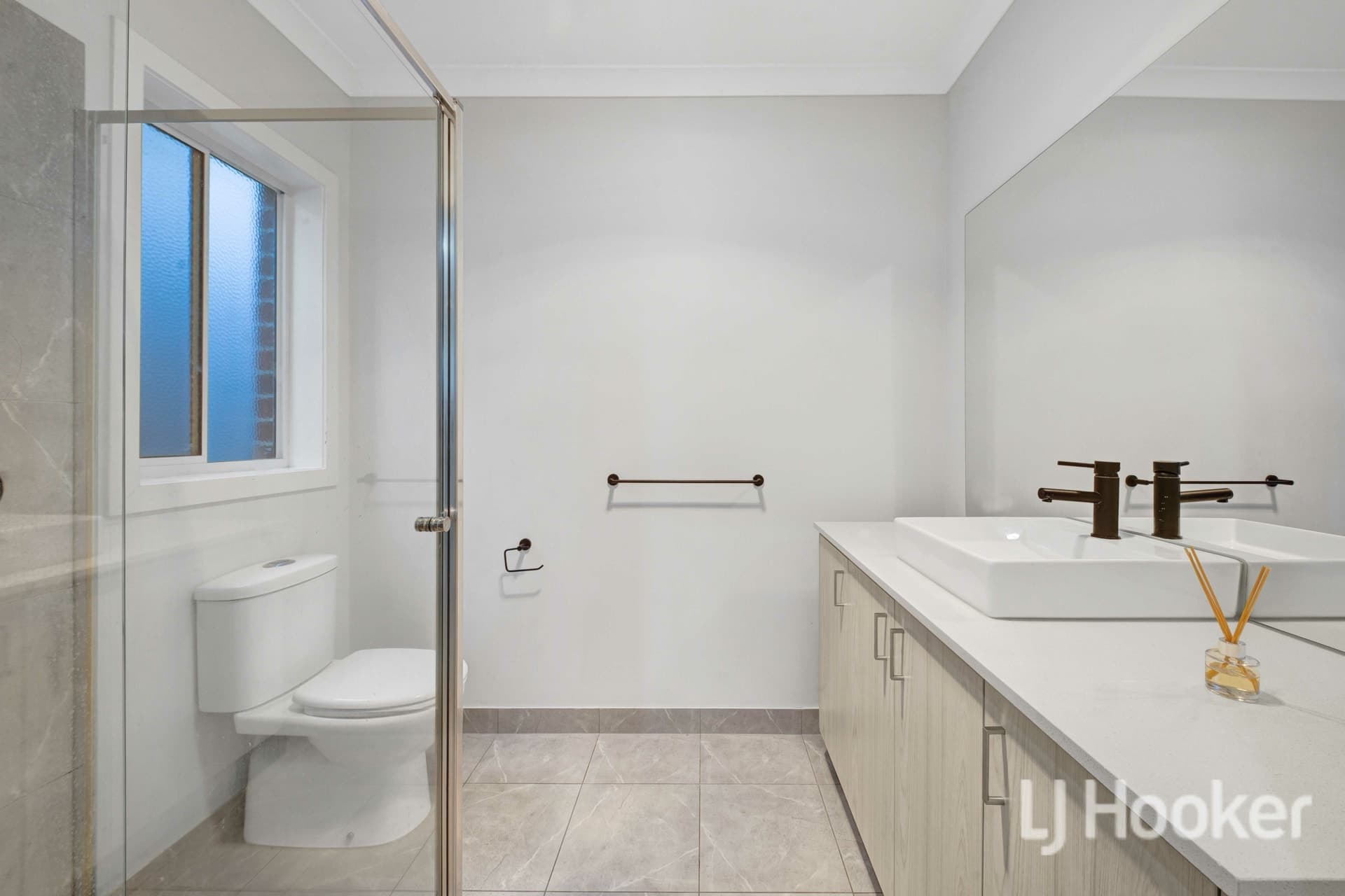 70 Elpis Road, Weir Views, Weir Views - Thumbnail 3