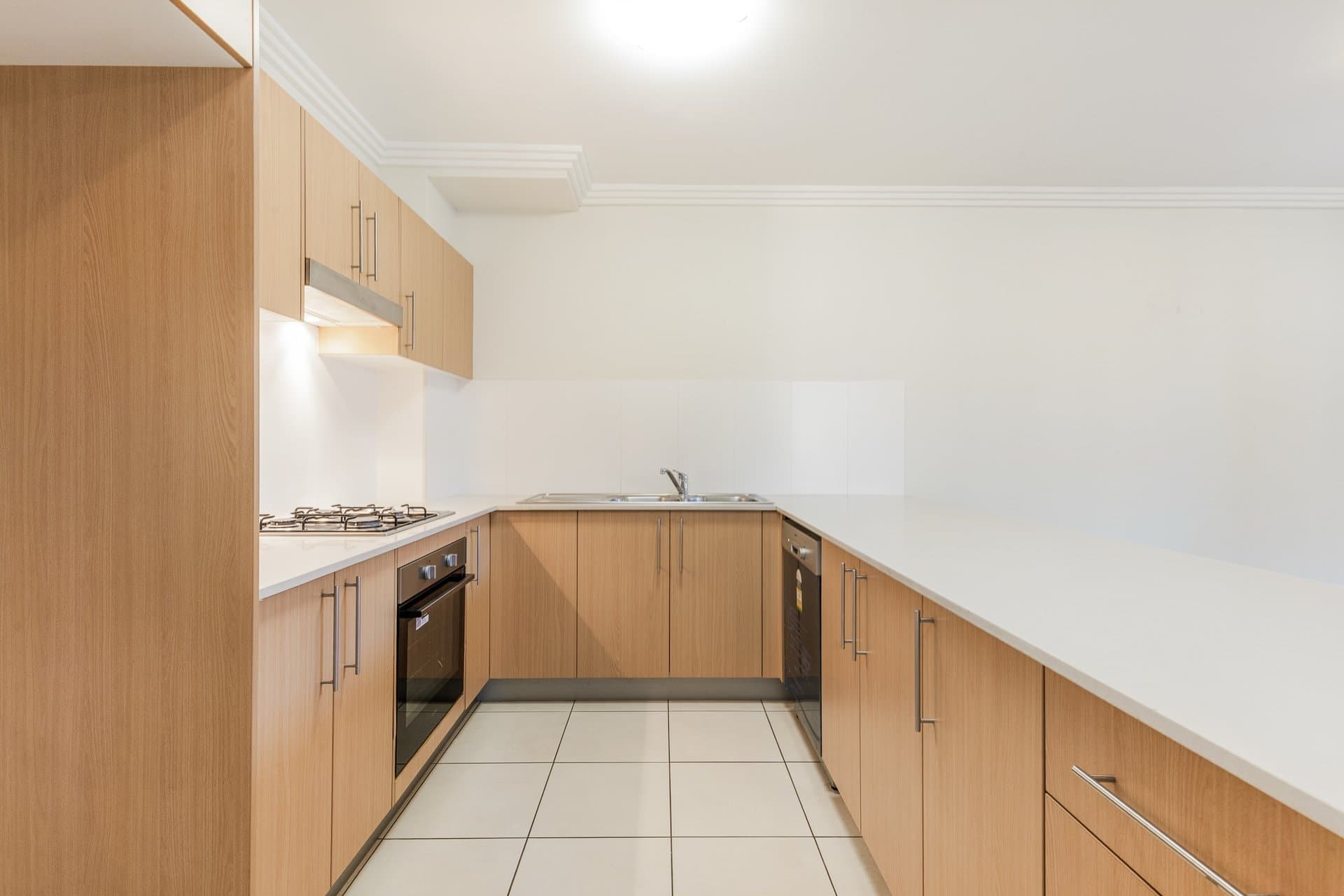 26/18-22 Gray Street, Sutherland - Thumbnail 2