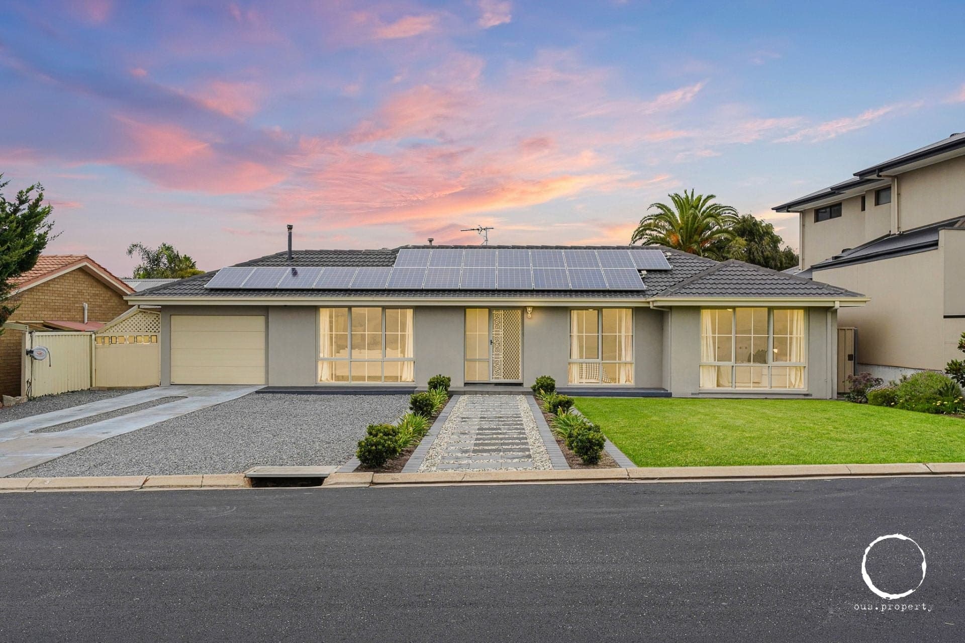 3 Keating Court, West Lakes Shore, West Lakes Shore - Thumbnail 2