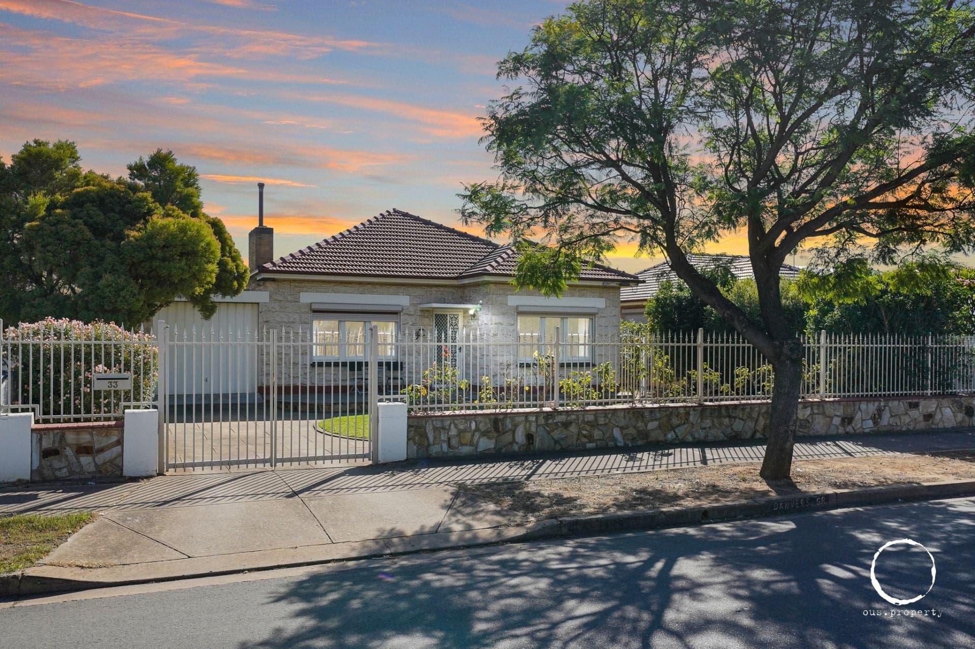 33 Danvers Grove, Woodville Gardens - Thumbnail 2