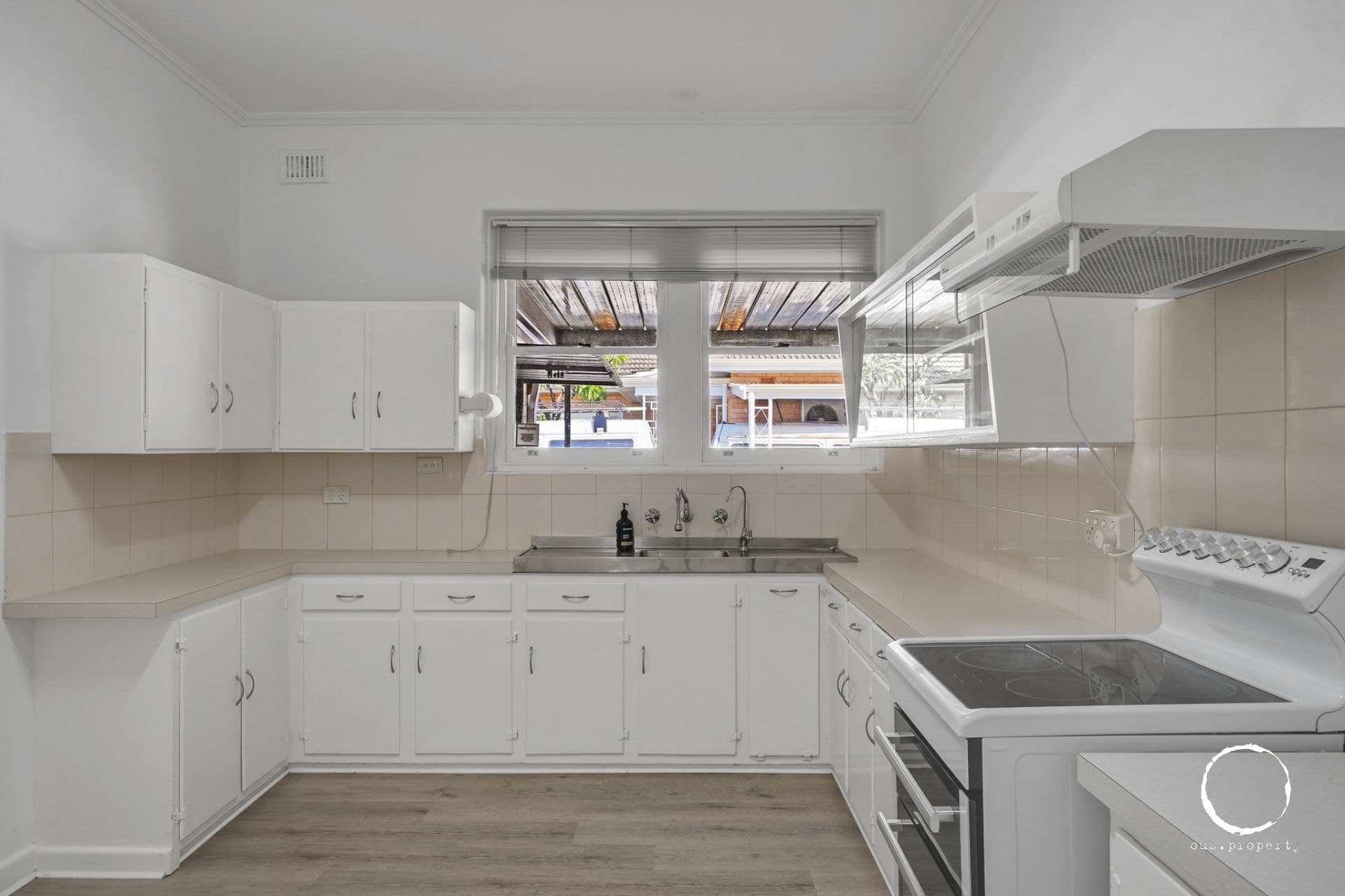 33 Danvers Grove, Woodville Gardens - Thumbnail 6