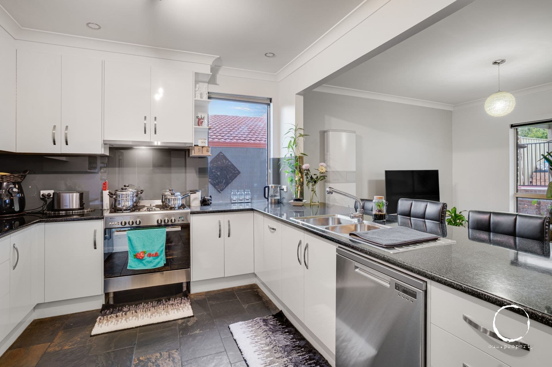 37 McGill Crescent, Para Hills - Thumbnail 4