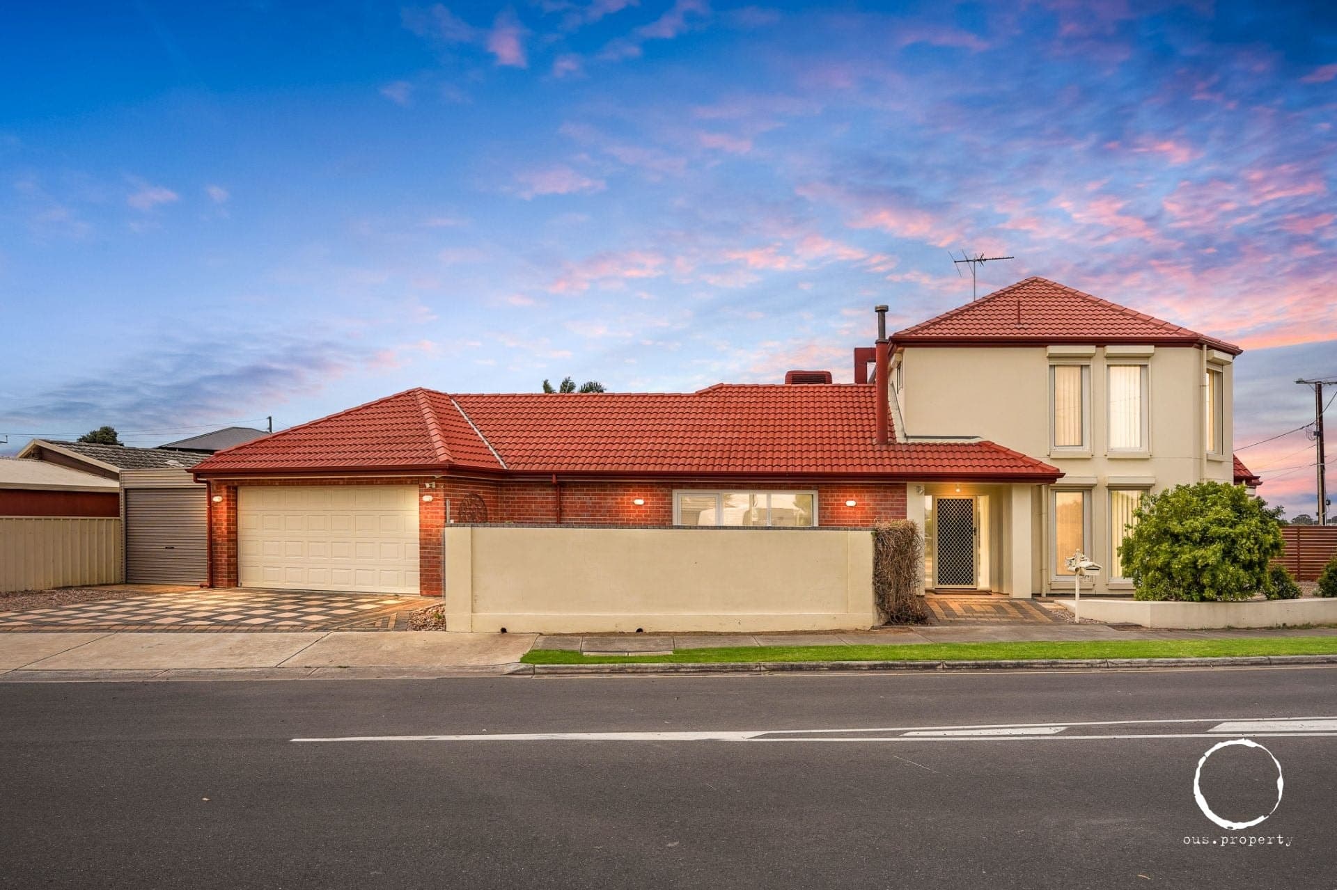 2 Charles Veale Drive, West Beach, West Beach - Thumbnail 2