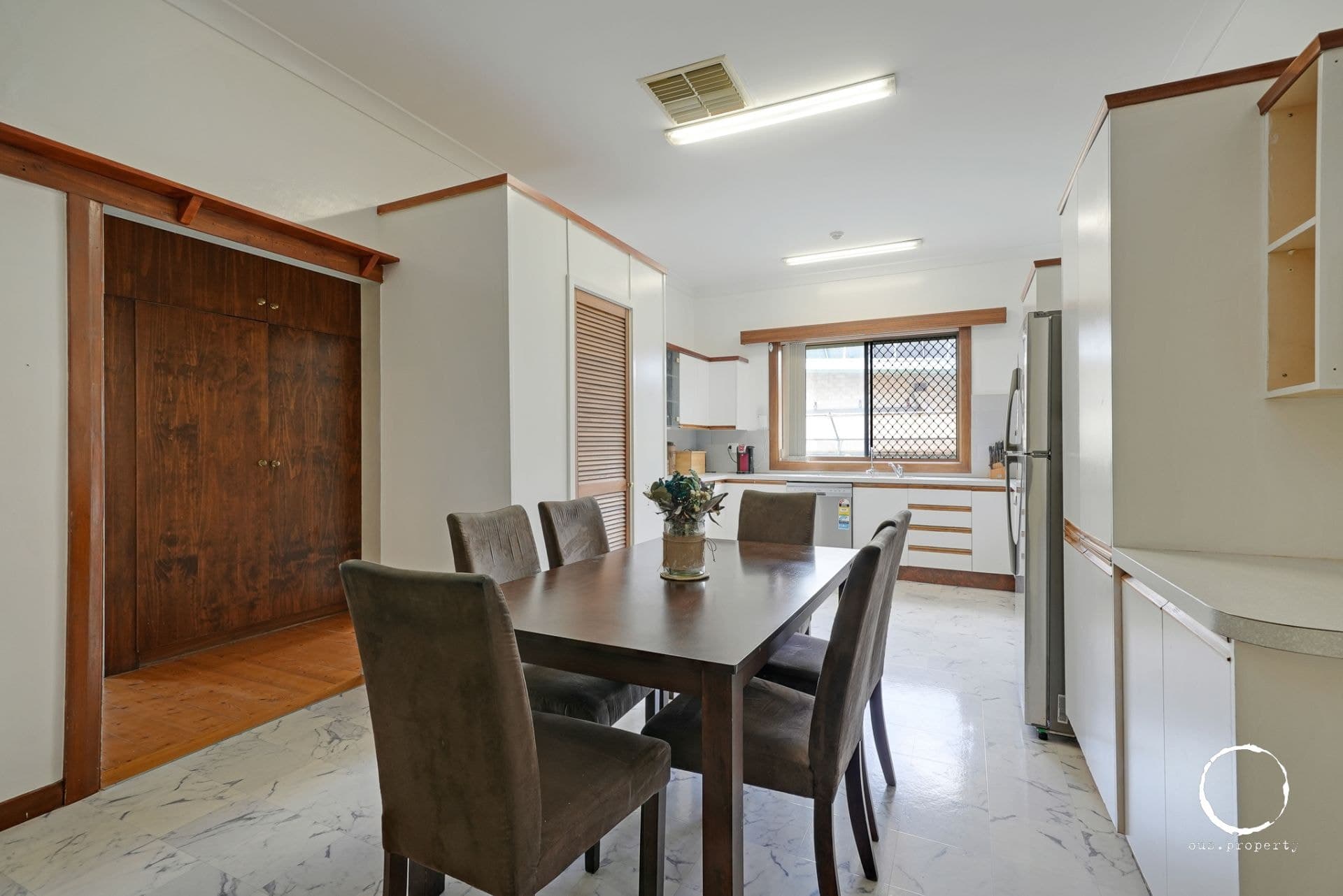 5 Vincent Street, Hendon, Hendon - Thumbnail 3