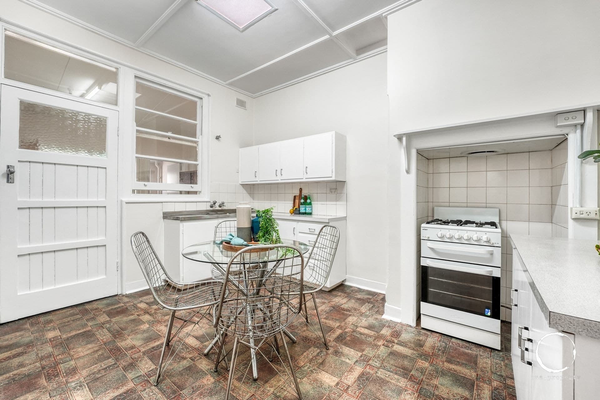 12 Sinclair Square, Pennington - Thumbnail 6