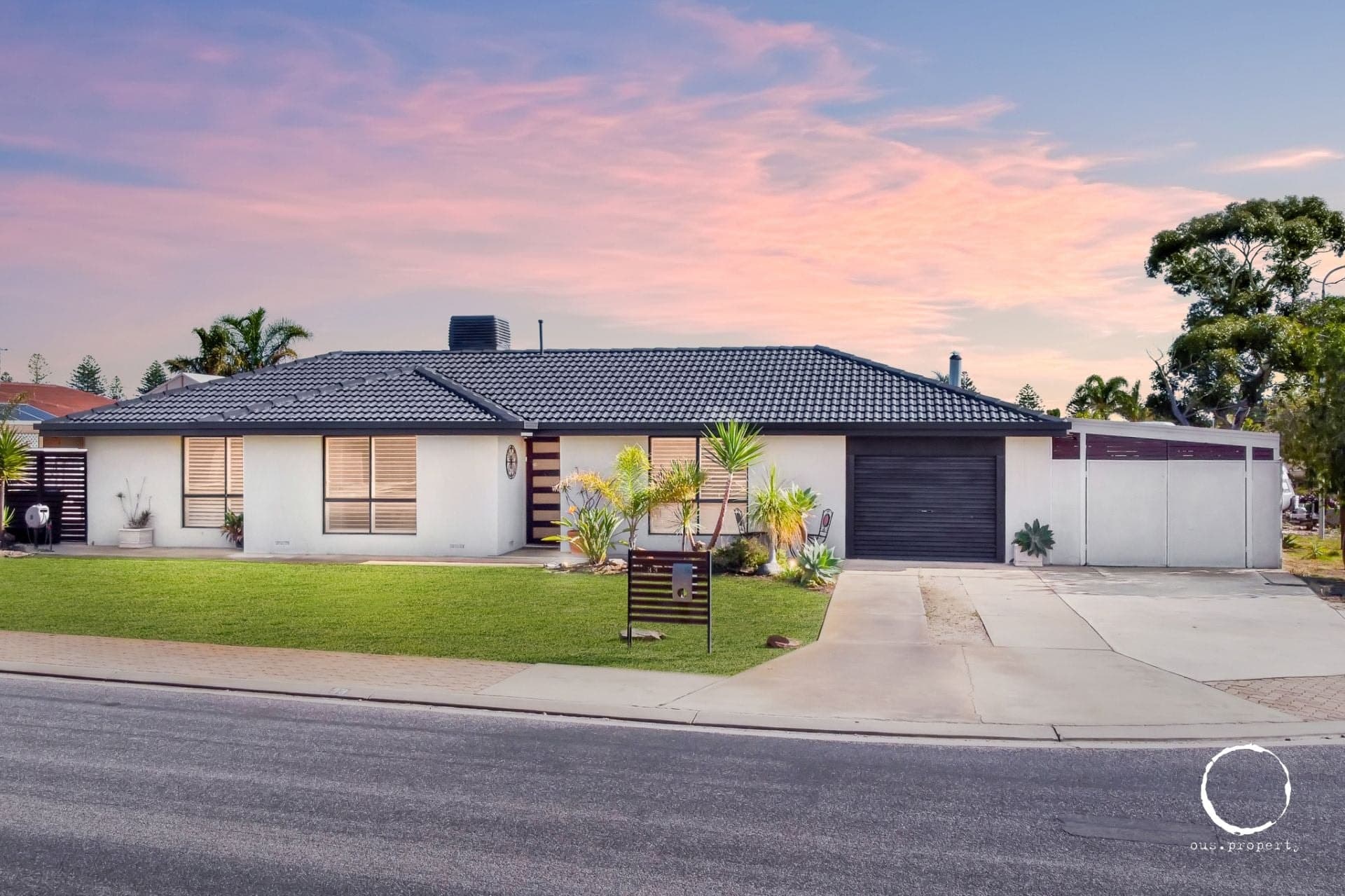 33 Merle Marten Drive, North Haven - Thumbnail 2