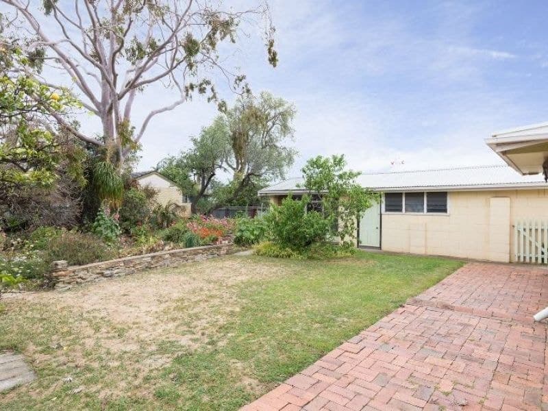 27 Cardiff Street, Woodville West - Image 1