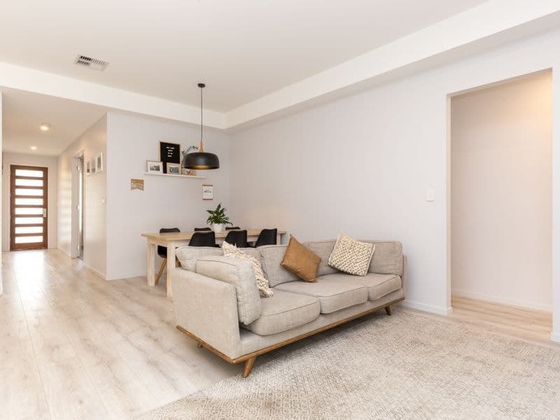 11 Mooltan Avenue, Largs Bay - Thumbnail 5