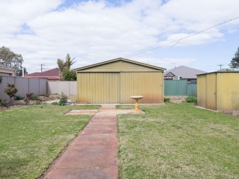 34 Recreation Parade, Semaphore Park - Image 1
